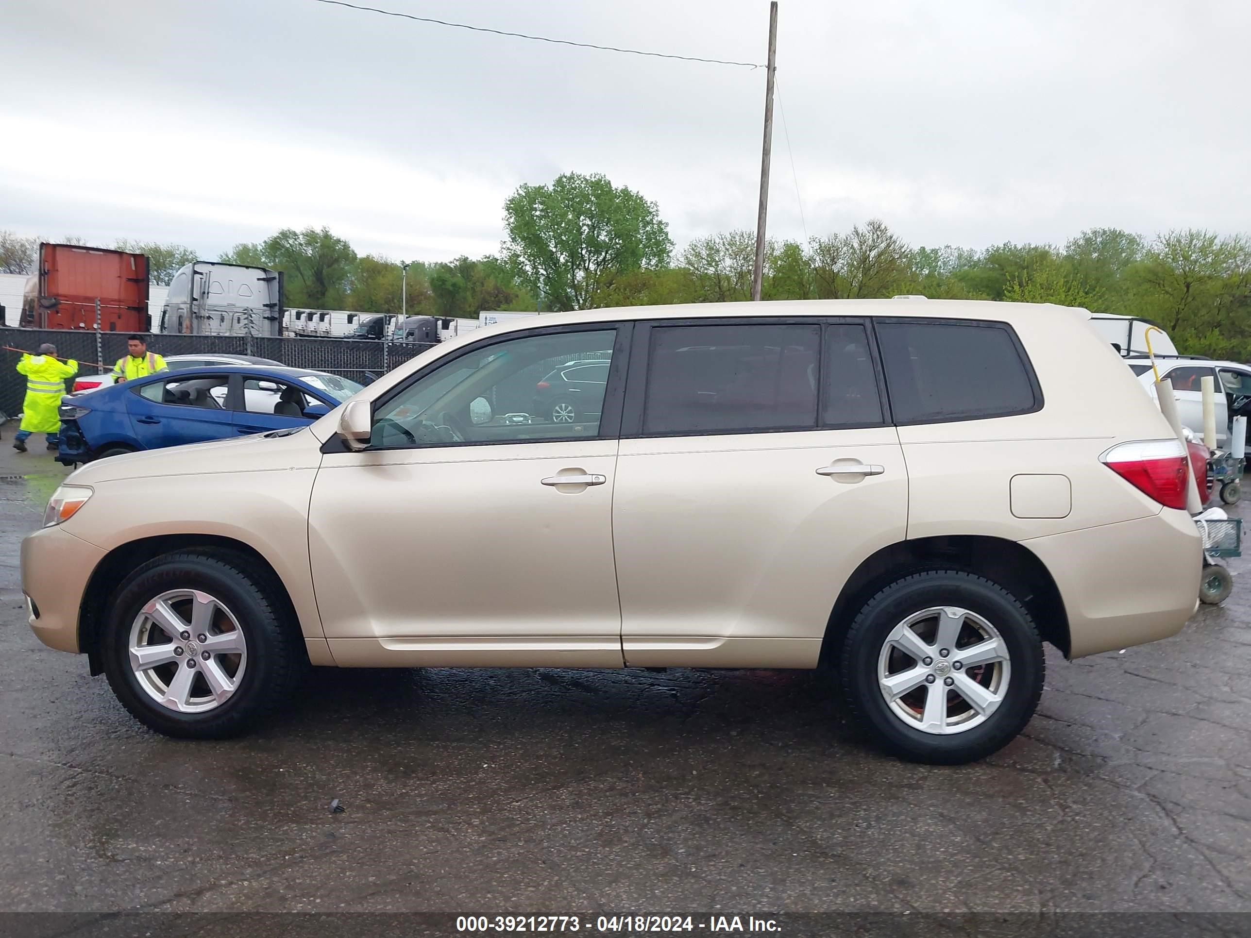 Photo 13 VIN: JTEES41A082030089 - TOYOTA HIGHLANDER 