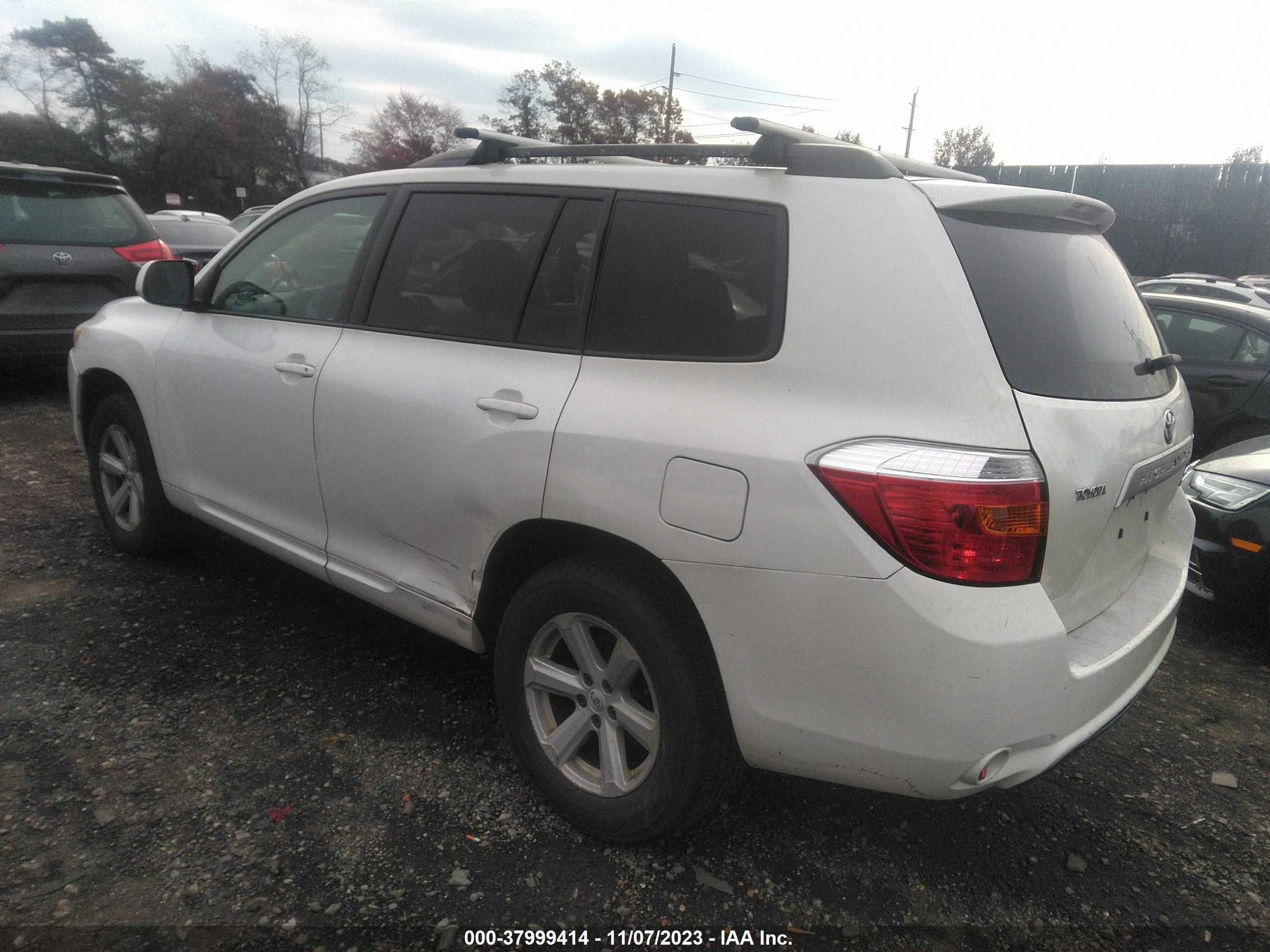 Photo 2 VIN: JTEES41A382014100 - TOYOTA HIGHLANDER 