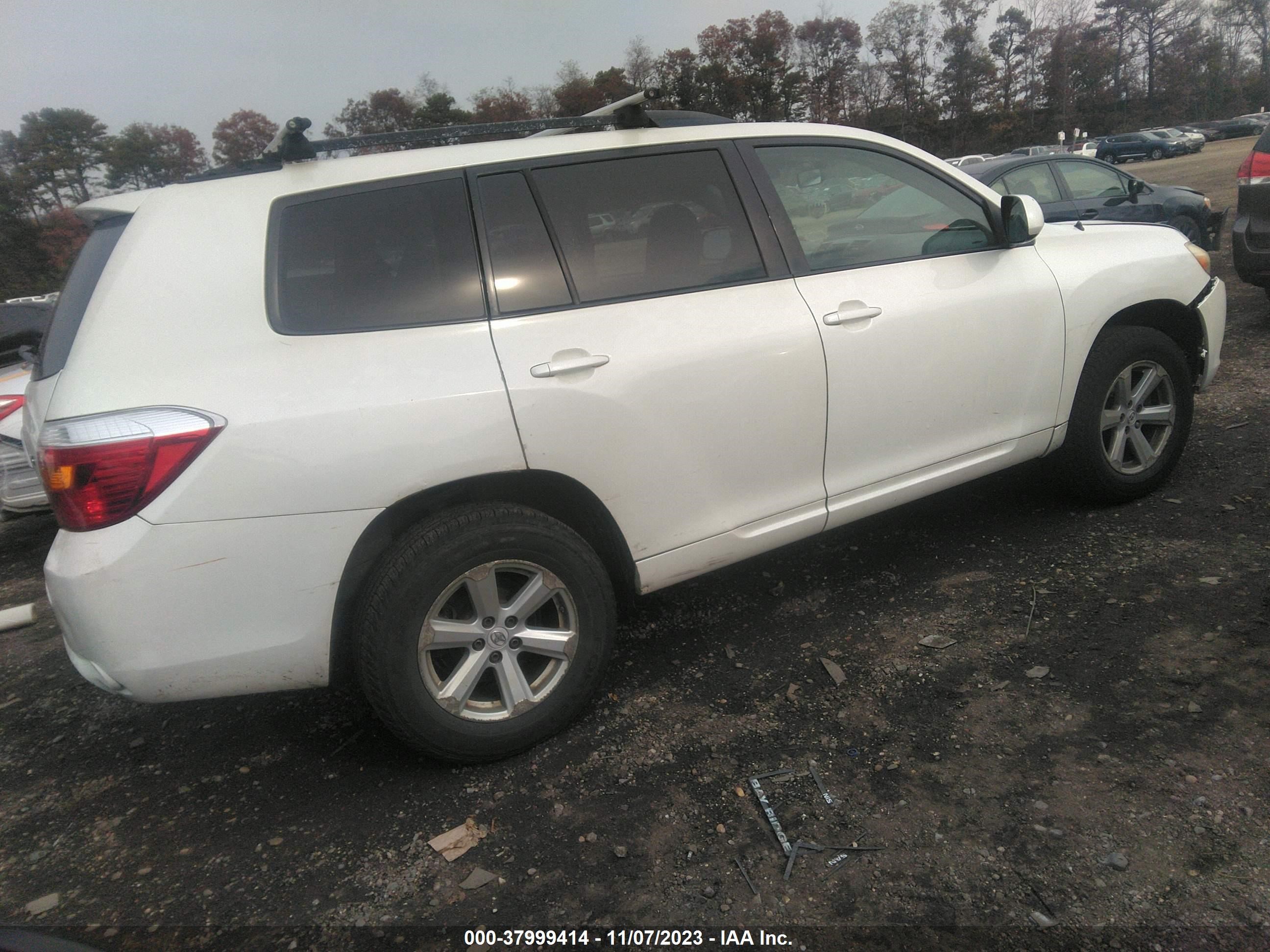 Photo 3 VIN: JTEES41A382014100 - TOYOTA HIGHLANDER 