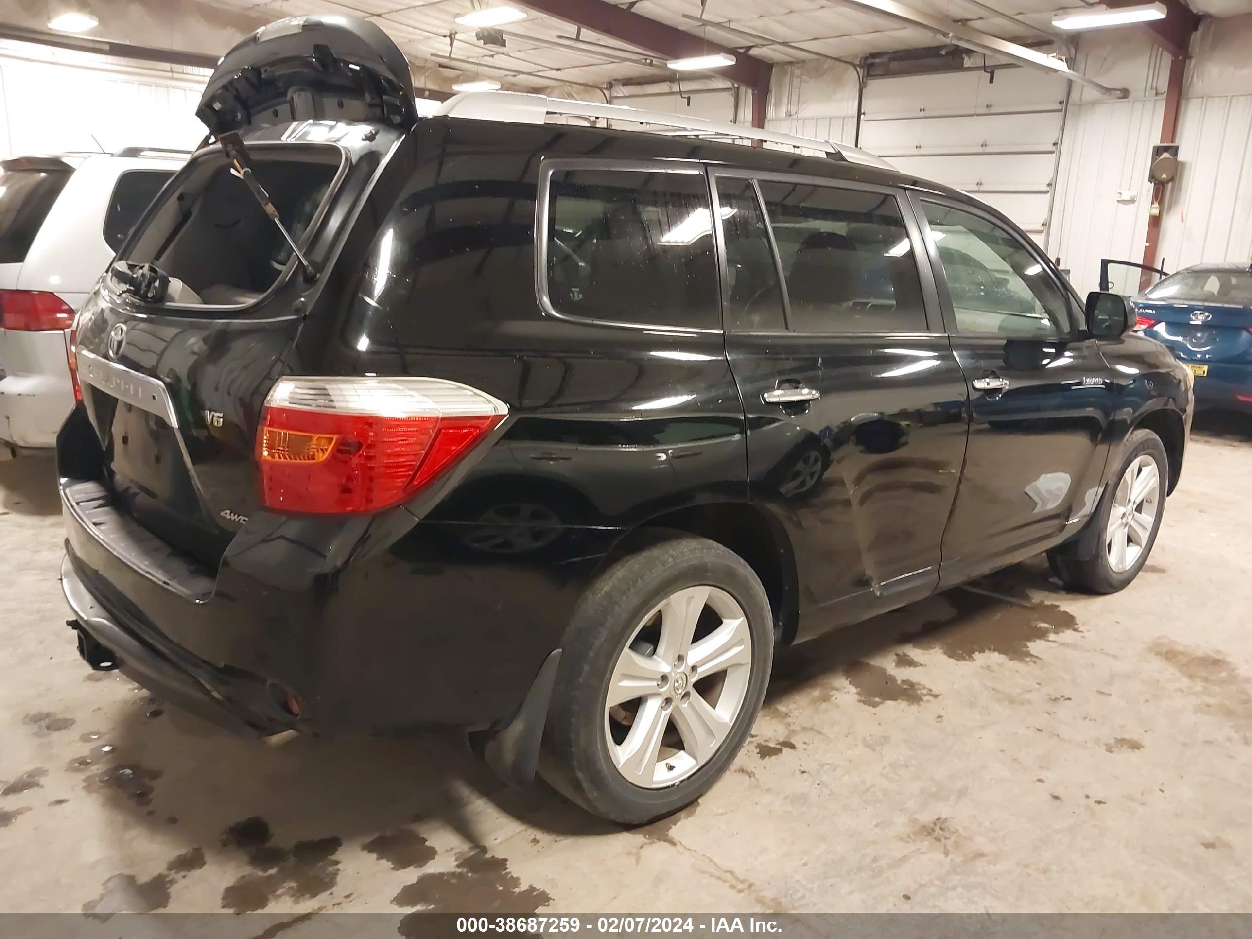 Photo 3 VIN: JTEES42A182047398 - TOYOTA HIGHLANDER 