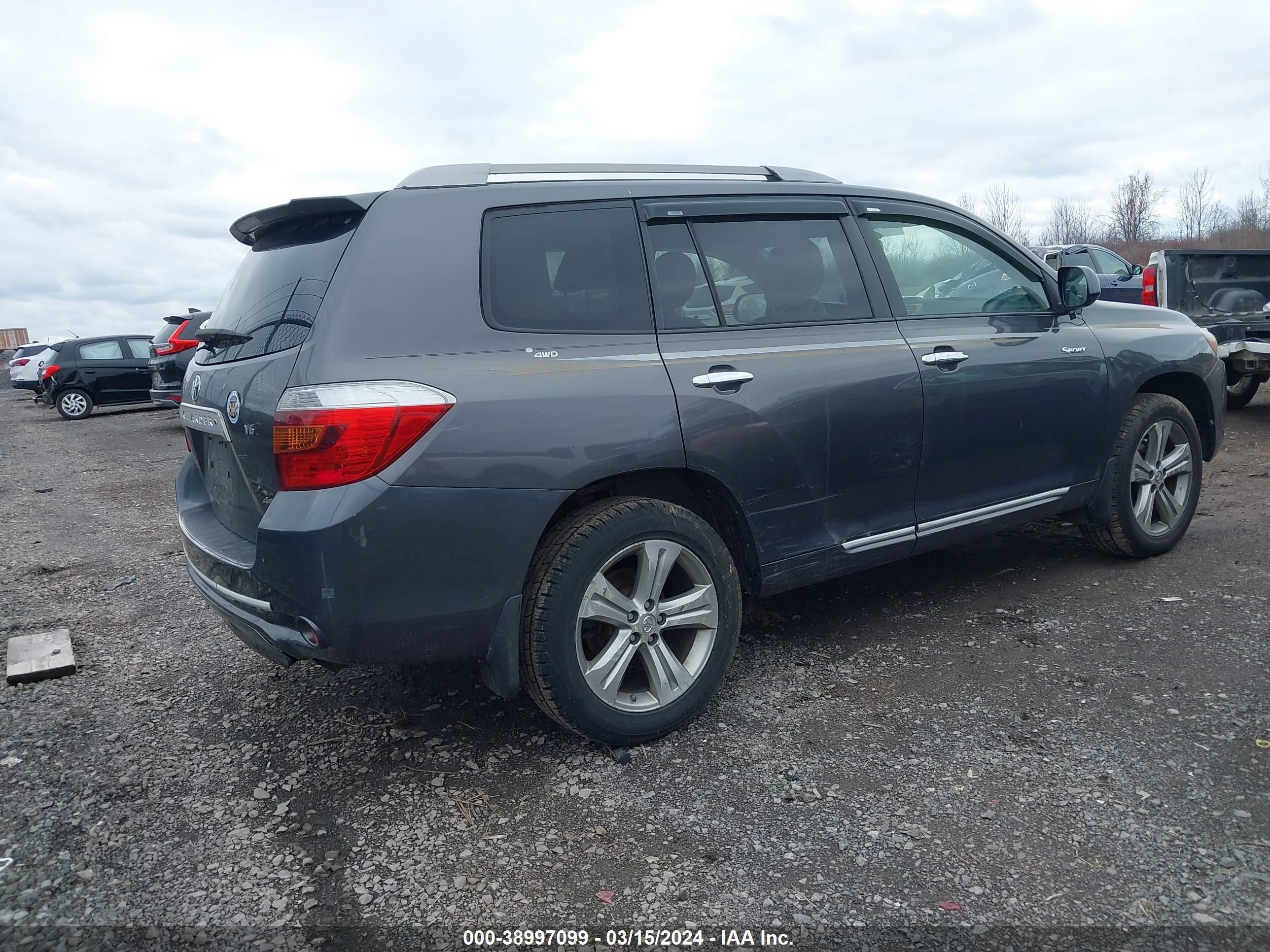 Photo 3 VIN: JTEES43A482017214 - TOYOTA HIGHLANDER 