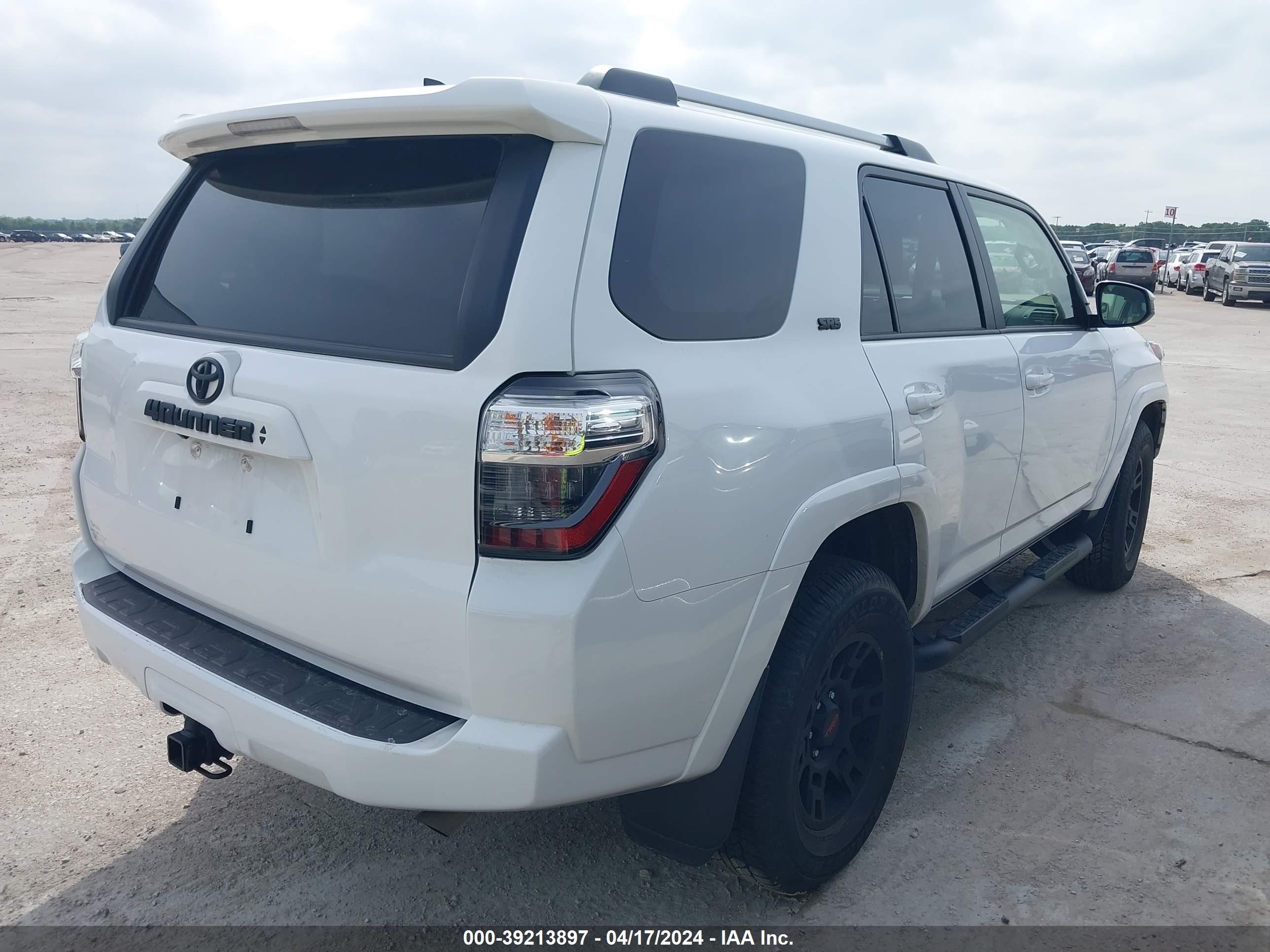 Photo 3 VIN: JTEEU5JR0P5299759 - TOYOTA 4RUNNER 