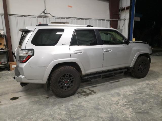 Photo 2 VIN: JTEEU5JR1M5250775 - TOYOTA 4RUNNER SR 