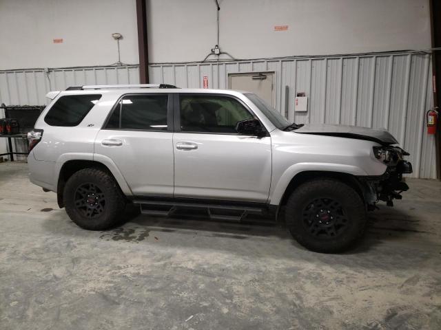 Photo 3 VIN: JTEEU5JR1M5250775 - TOYOTA 4RUNNER SR 