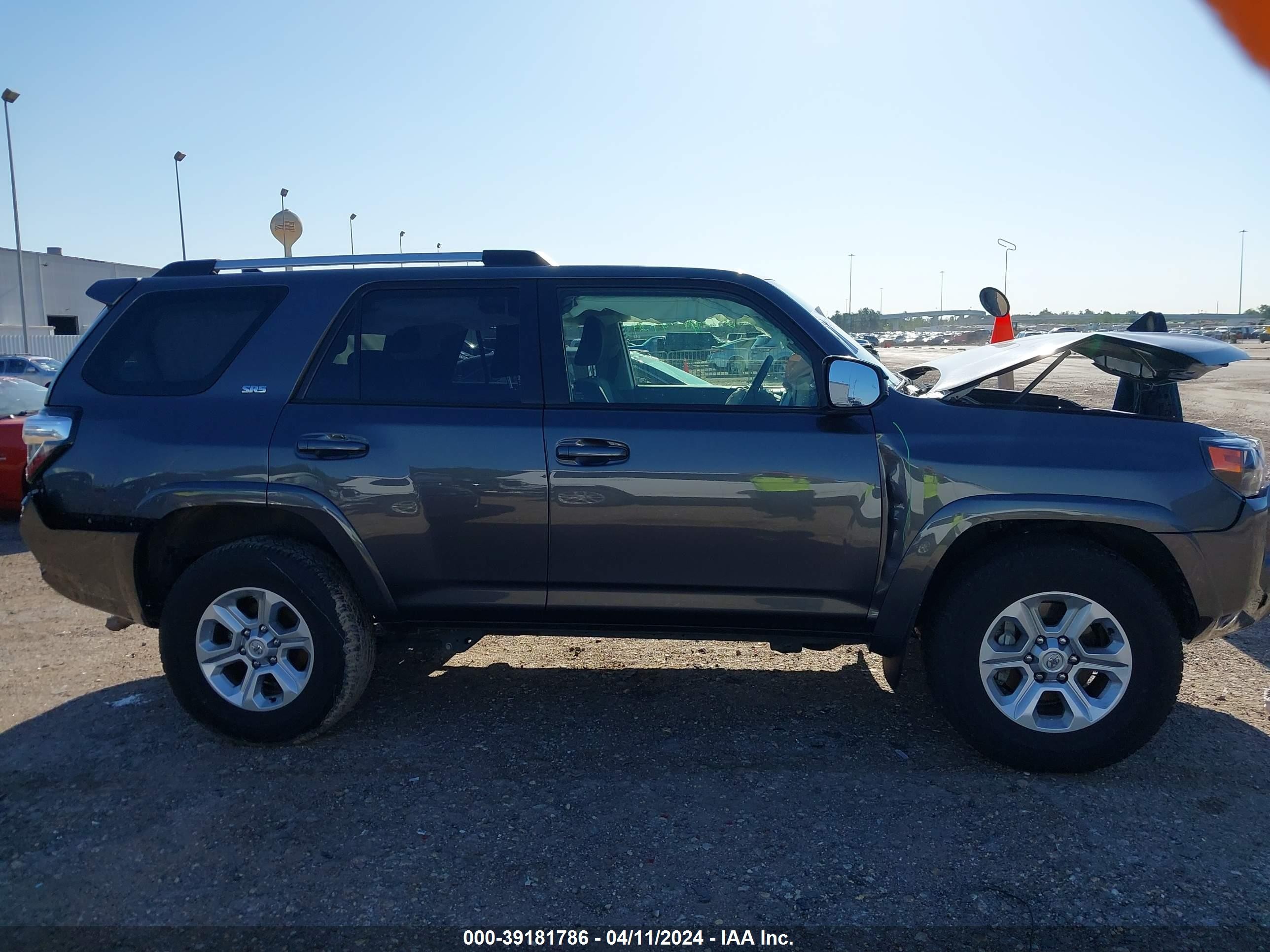 Photo 12 VIN: JTEEU5JR3P5295141 - TOYOTA 4RUNNER 