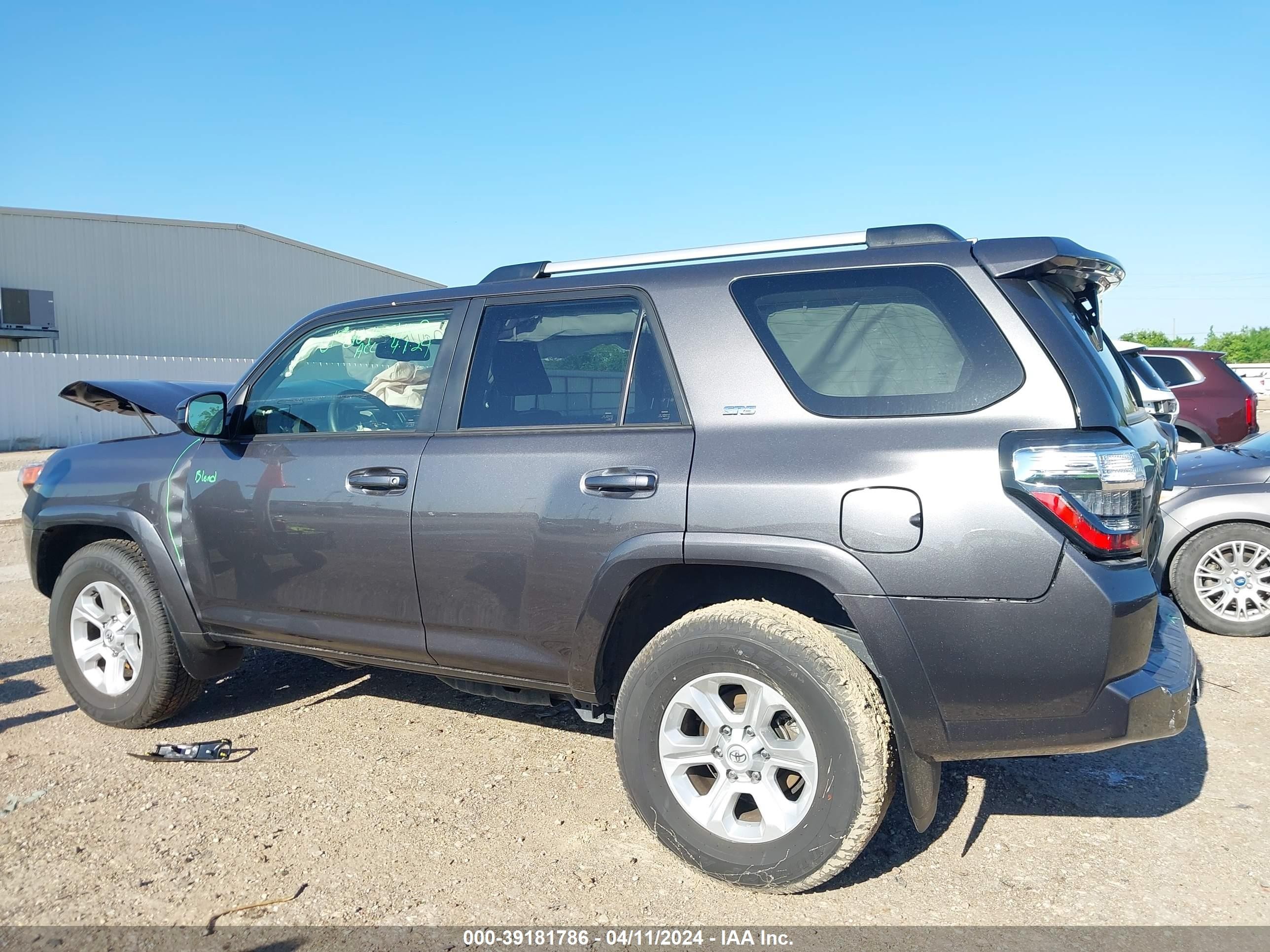 Photo 13 VIN: JTEEU5JR3P5295141 - TOYOTA 4RUNNER 