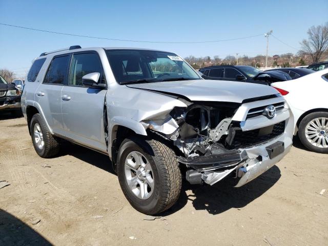 Photo 3 VIN: JTEEU5JR4N5261884 - TOYOTA 4RUNNER SR 