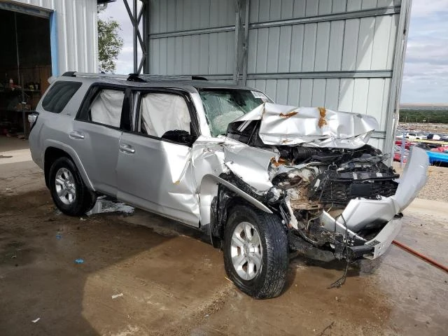 Photo 3 VIN: JTEEU5JR4N5271587 - TOYOTA 4RUNNER SR 