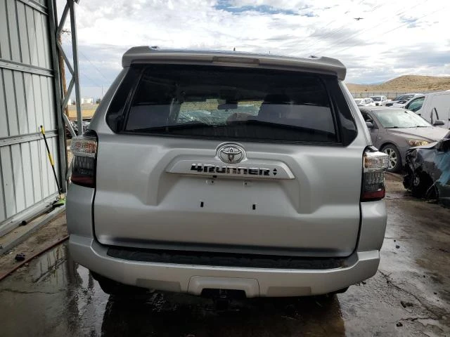 Photo 5 VIN: JTEEU5JR4N5271587 - TOYOTA 4RUNNER SR 