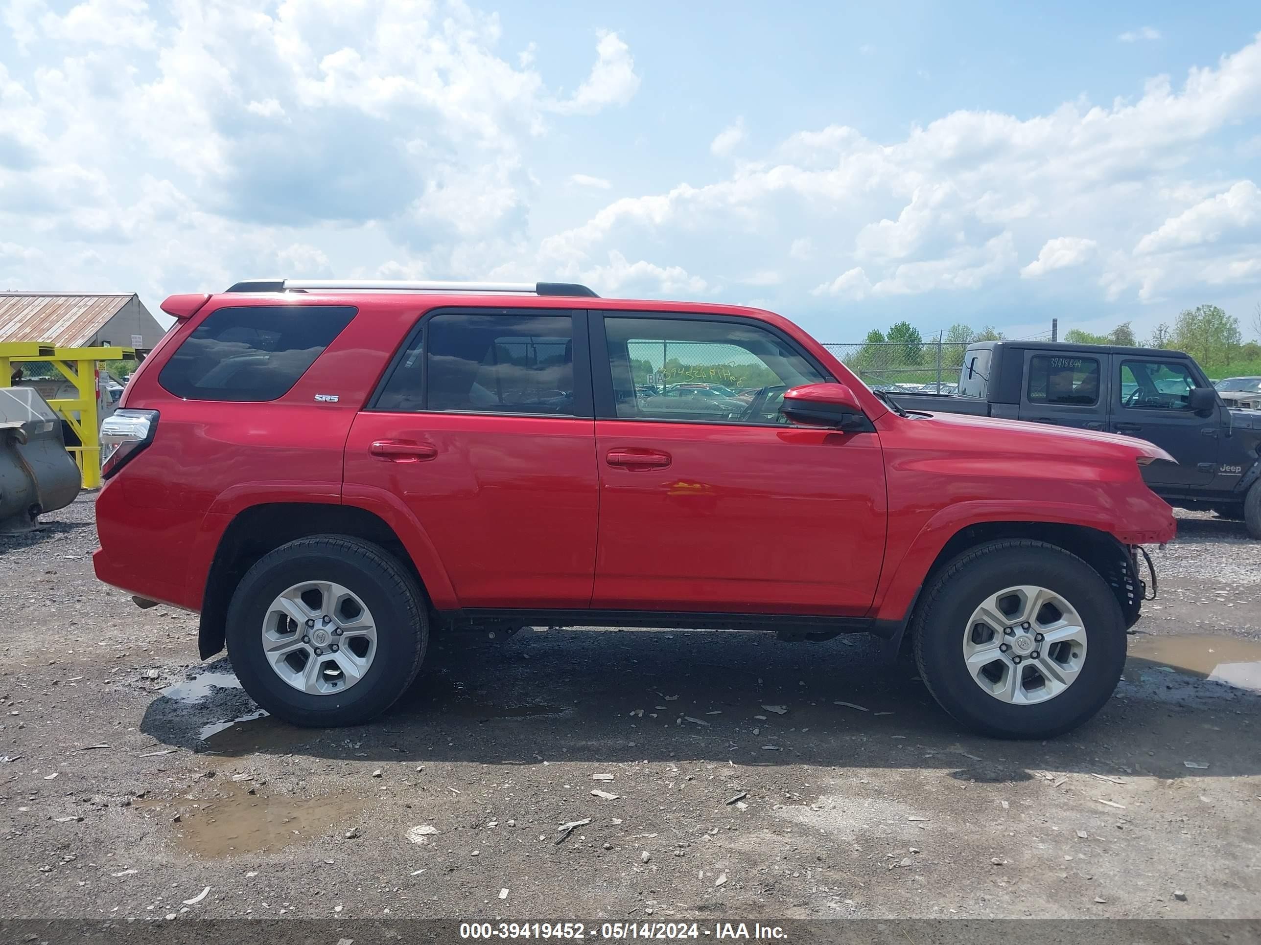 Photo 13 VIN: JTEEU5JR5P5278180 - TOYOTA 4RUNNER 