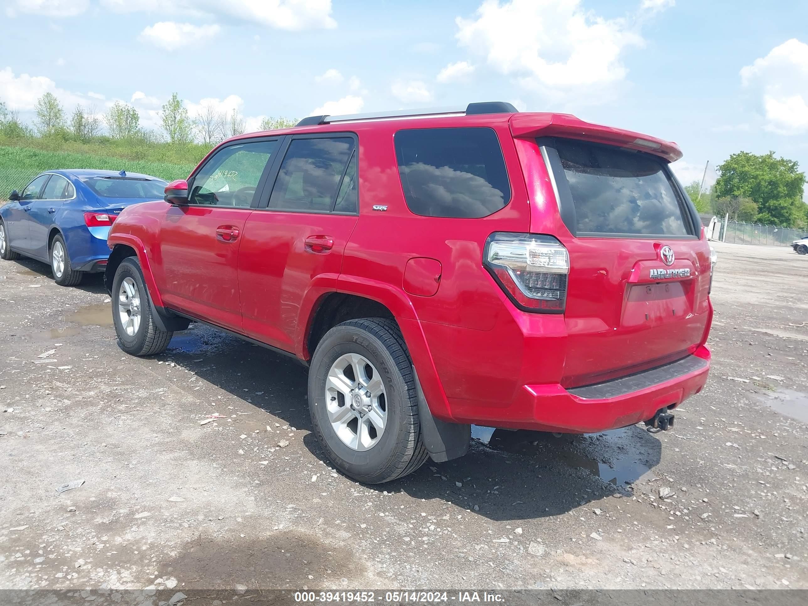 Photo 2 VIN: JTEEU5JR5P5278180 - TOYOTA 4RUNNER 