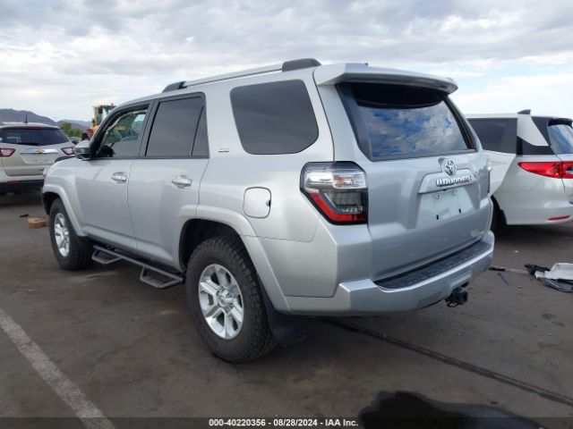 Photo 2 VIN: JTEEU5JR6M5246432 - TOYOTA 4RUNNER 