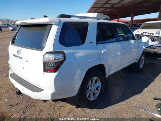 Photo 3 VIN: JTEEU5JR6N5277620 - TOYOTA 4RUNNER 