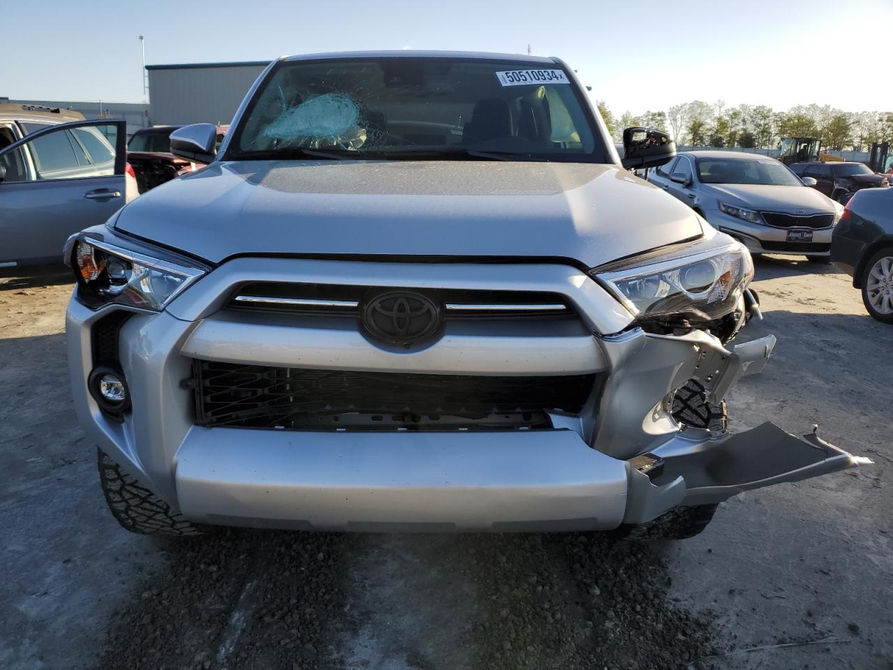 Photo 4 VIN: JTEEU5JR6R5305339 - TOYOTA 4RUNNER 