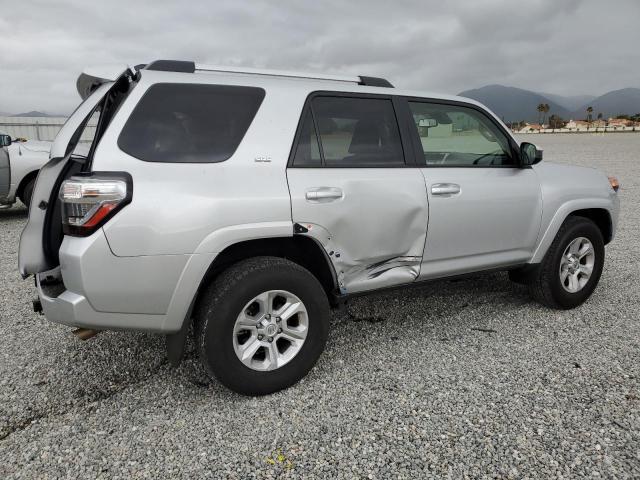 Photo 2 VIN: JTEEU5JR7N5266948 - TOYOTA 4RUNNER SR 