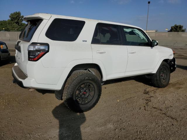 Photo 2 VIN: JTEEU5JR8M5235951 - TOYOTA 4RUNNER 