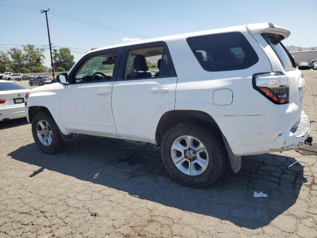 Photo 1 VIN: JTEEU5JR8M5235996 - TOYOTA 4RUNNER SR 