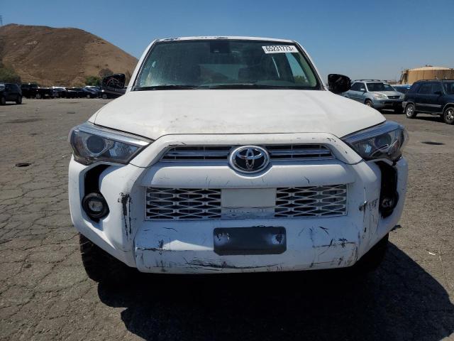 Photo 4 VIN: JTEEU5JR8M5235996 - TOYOTA 4RUNNER SR 