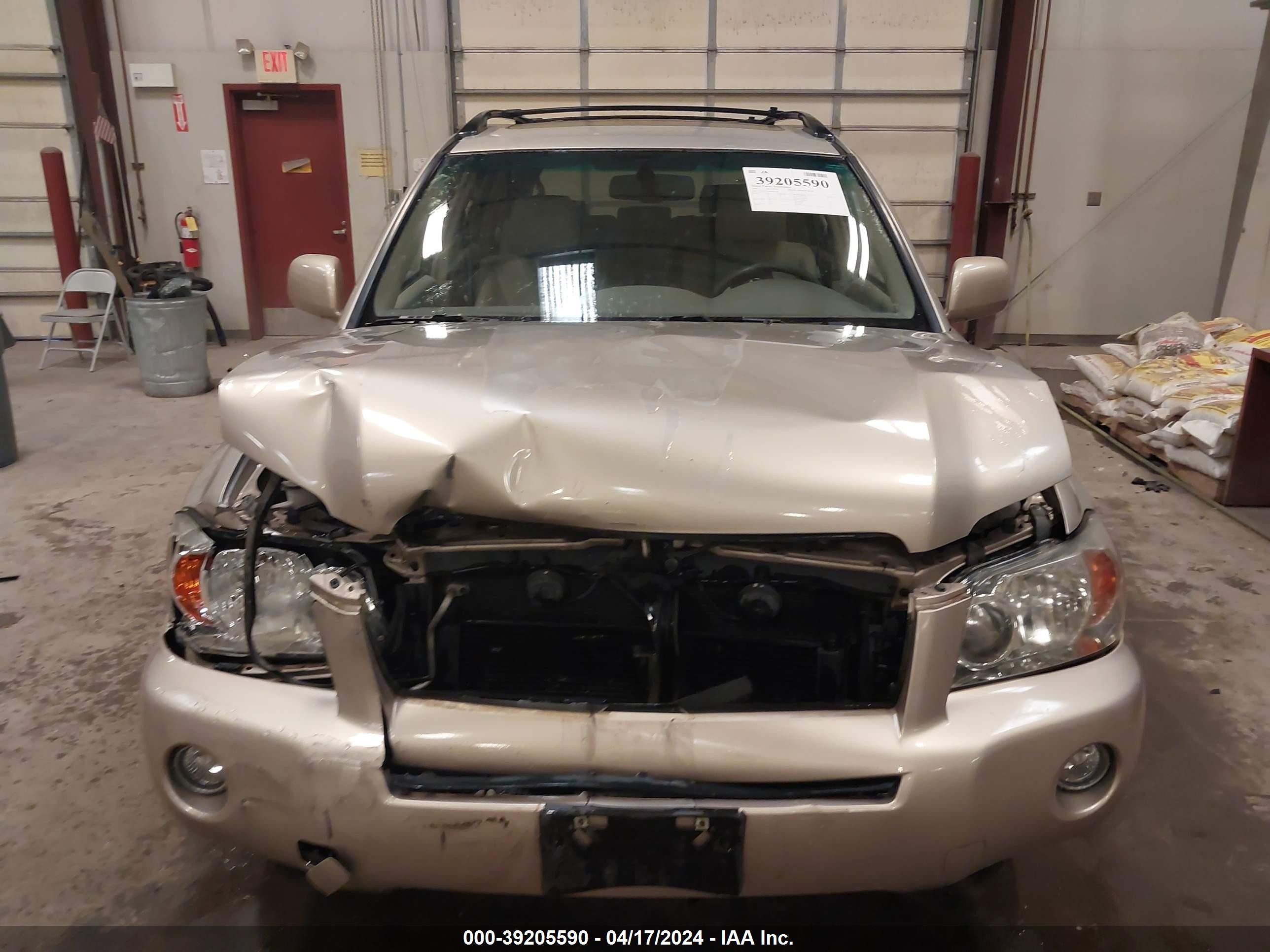 Photo 11 VIN: JTEEW21A070047106 - TOYOTA HIGHLANDER 