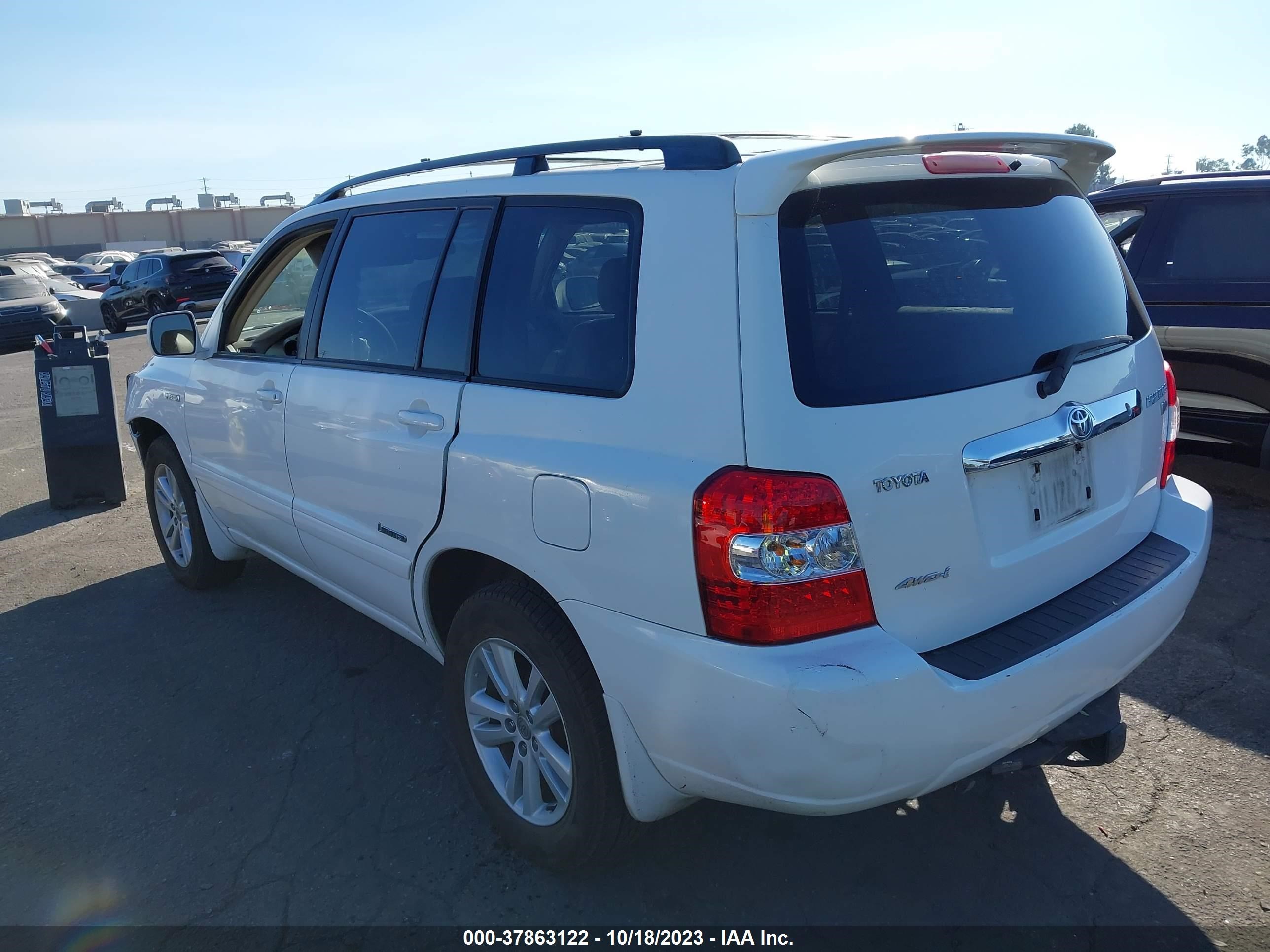 Photo 2 VIN: JTEEW21A260021184 - TOYOTA HIGHLANDER 