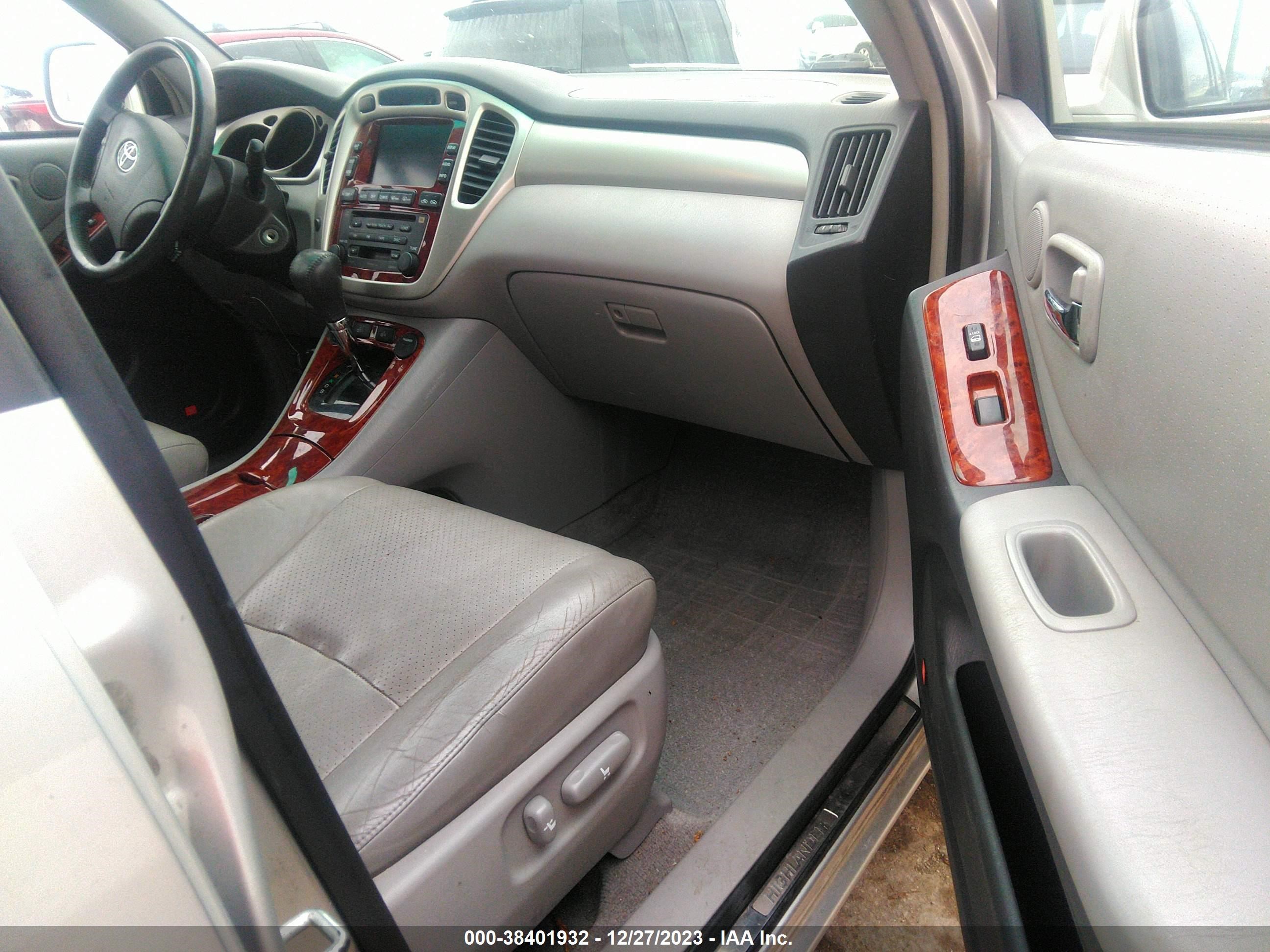 Photo 4 VIN: JTEEW21A660032415 - TOYOTA HIGHLANDER 