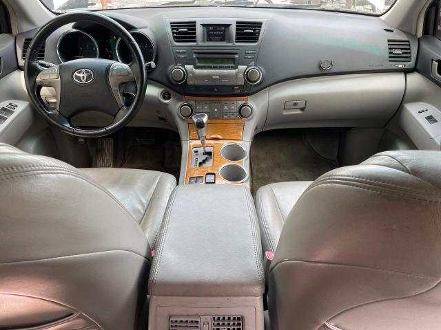 Photo 8 VIN: JTEEW41A782001533 - TOYOTA HIGHLANDER 