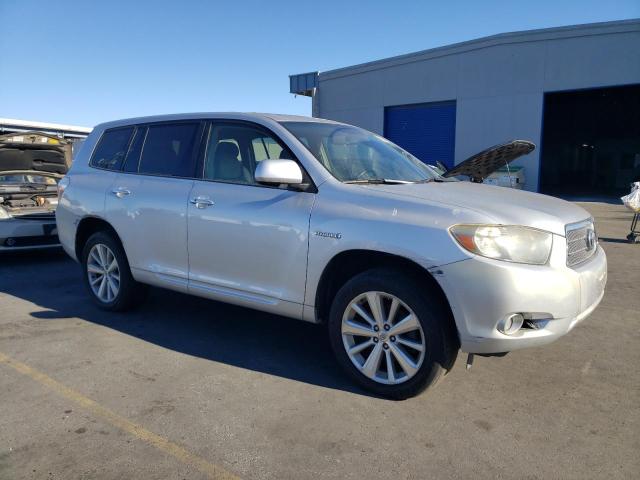 Photo 3 VIN: JTEEW44A182020803 - TOYOTA HIGHLANDER 