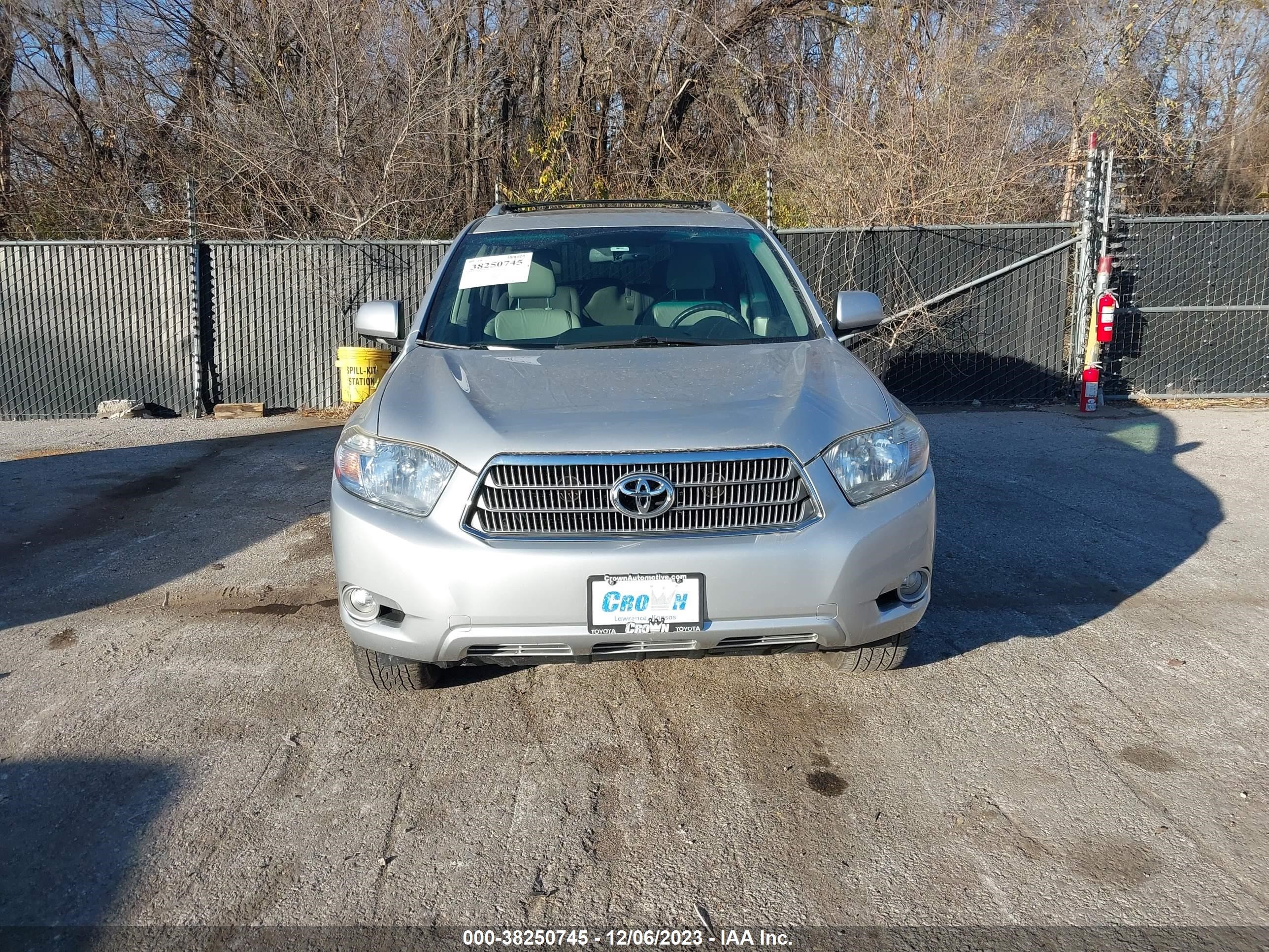 Photo 11 VIN: JTEEW44A282011916 - TOYOTA HIGHLANDER 