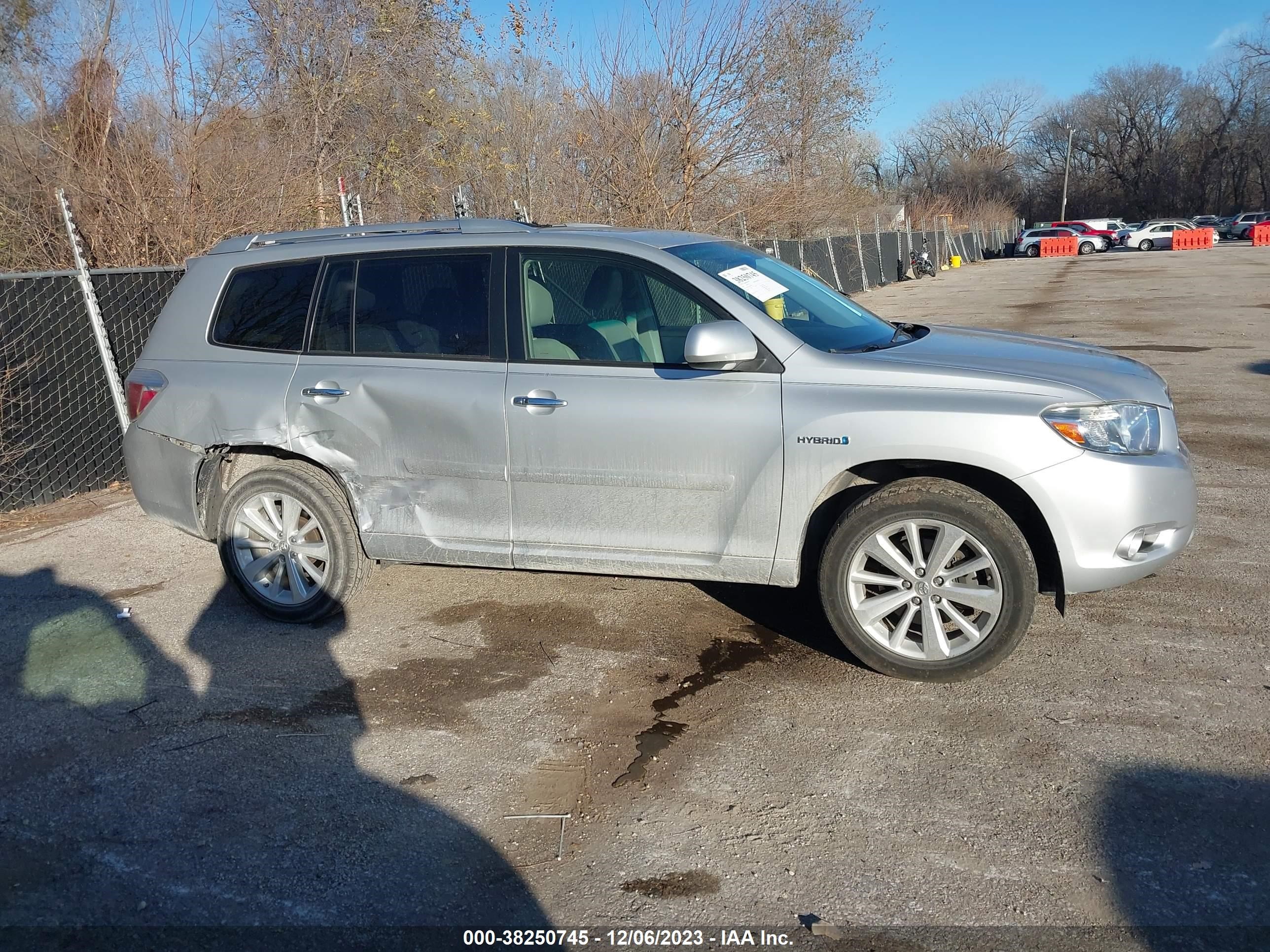 Photo 12 VIN: JTEEW44A282011916 - TOYOTA HIGHLANDER 