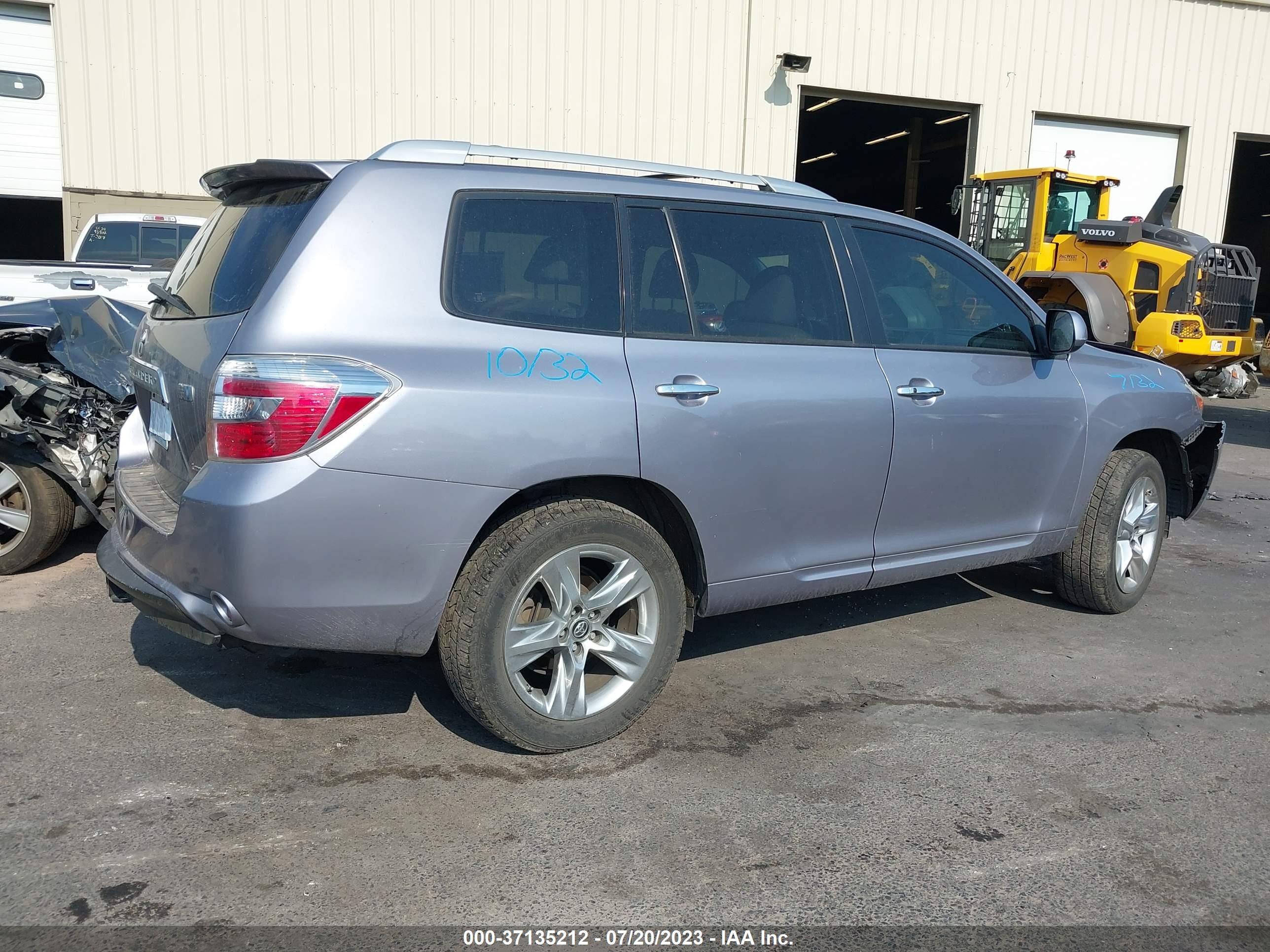 Photo 3 VIN: JTEEW44A592032860 - TOYOTA HIGHLANDER 