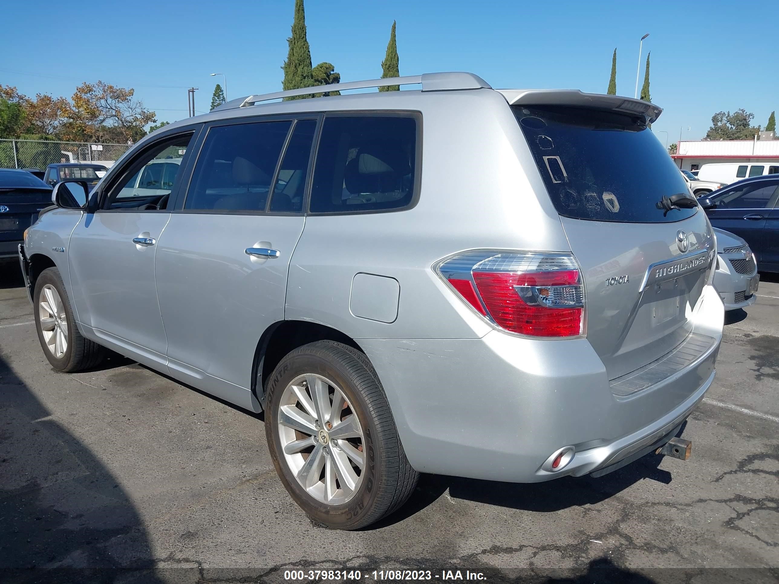 Photo 2 VIN: JTEEW44A982006633 - TOYOTA HIGHLANDER 