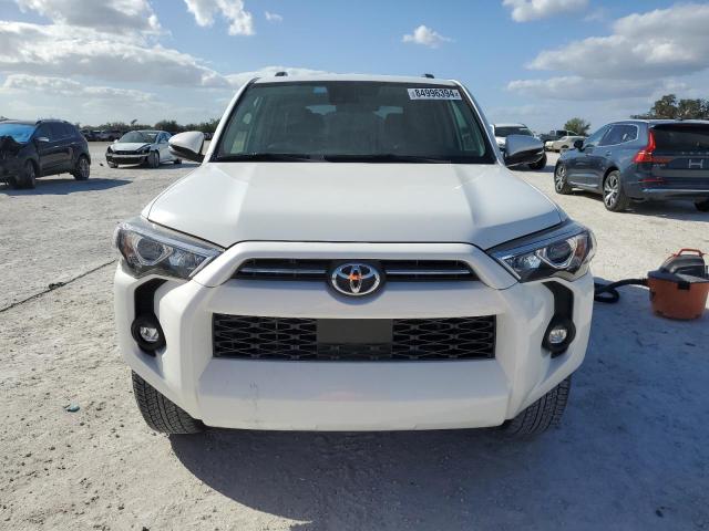 Photo 4 VIN: JTEFU5JR5M5228704 - TOYOTA 4RUNNER SR 