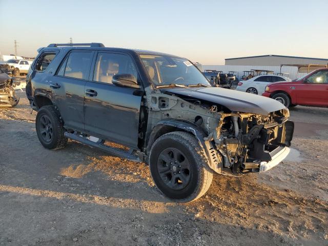 Photo 3 VIN: JTEFU5JR5N5269951 - TOYOTA 4RUNNER SR 