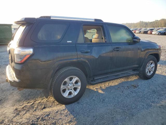 Photo 2 VIN: JTEFU5JR6M5228260 - TOYOTA 4RUNNER SR 