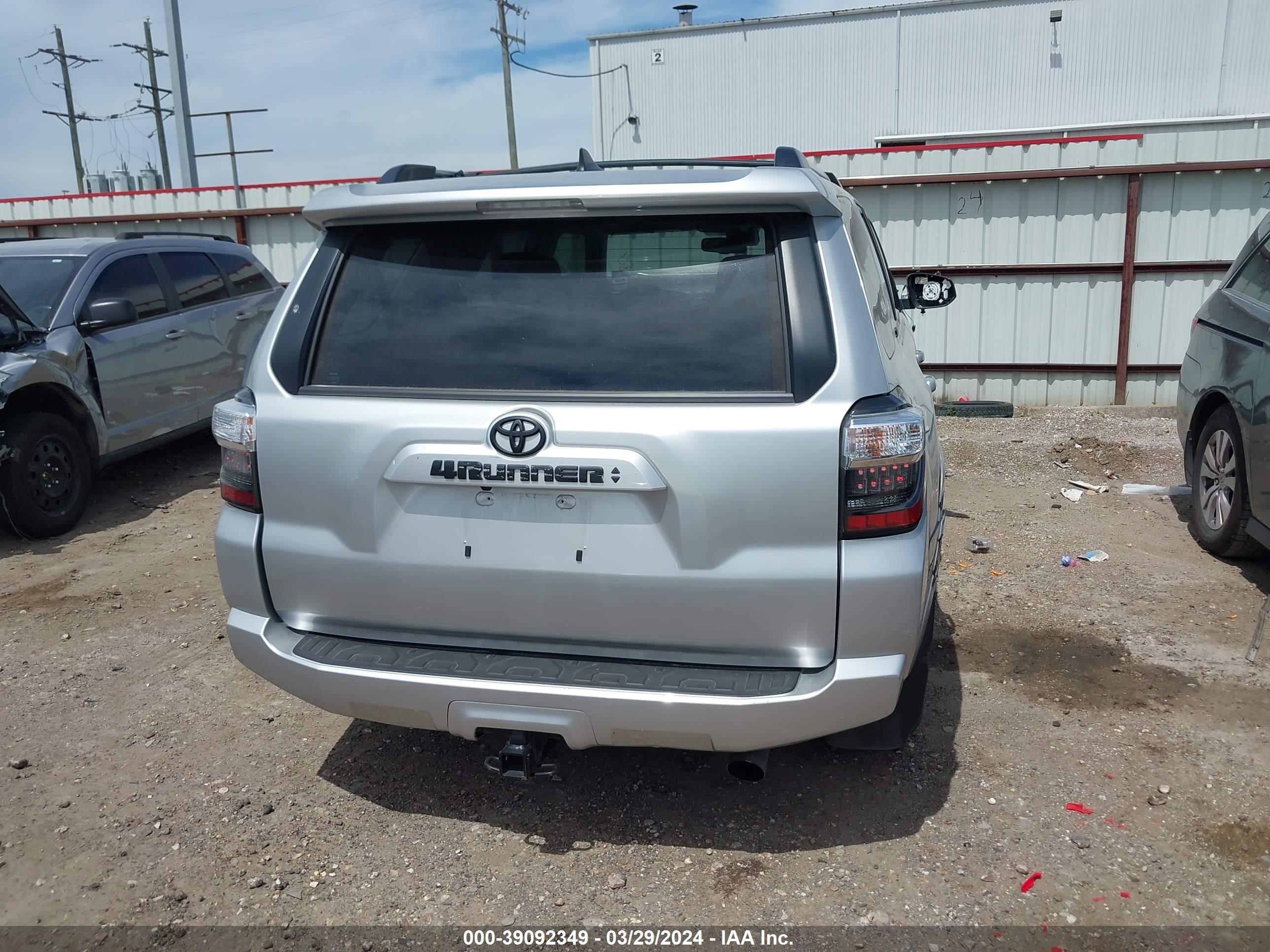 Photo 15 VIN: JTEFU5JR6P5286678 - TOYOTA 4RUNNER 