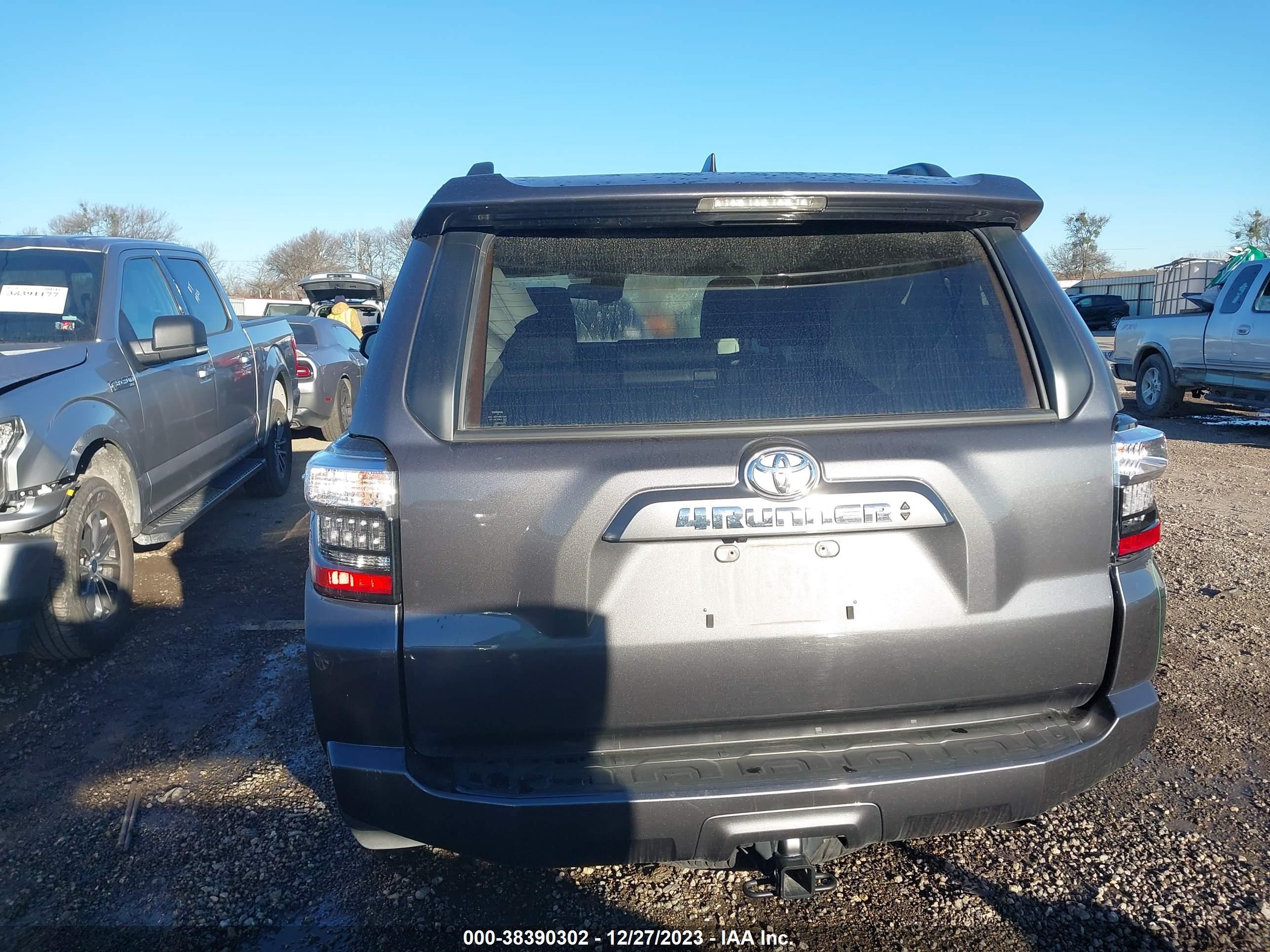 Photo 15 VIN: JTEFU5JR8P5285080 - TOYOTA 4RUNNER 