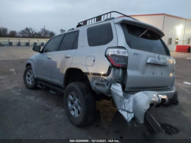 Photo 2 VIN: JTEFU5JRXN5255284 - TOYOTA 4RUNNER 