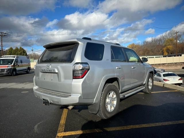 Photo 2 VIN: JTEFU5JRXP5298882 - TOYOTA 4RUNNER SR 