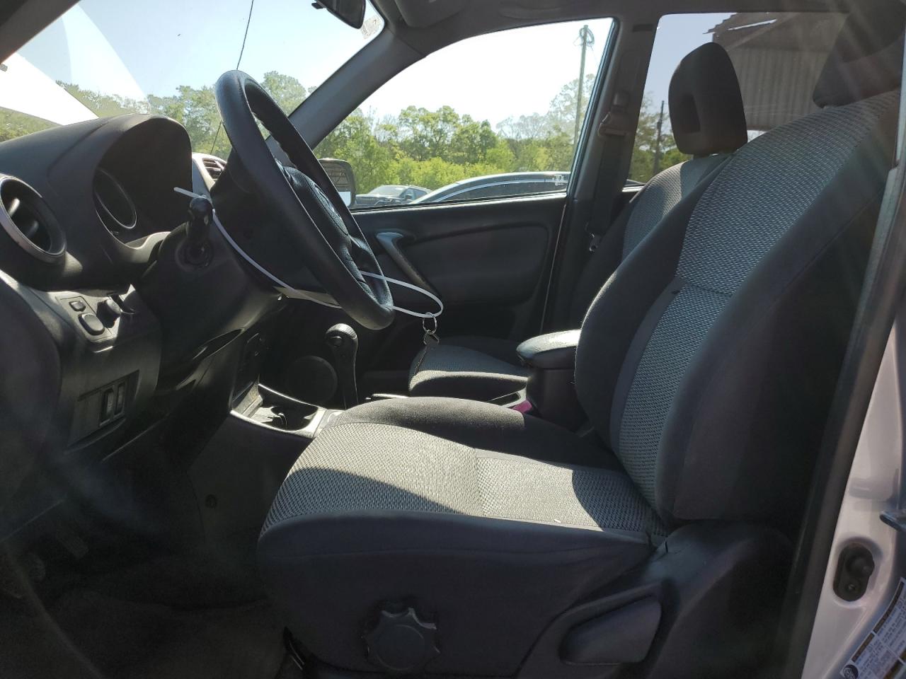 Photo 6 VIN: JTEGD20V150058731 - TOYOTA RAV 4 