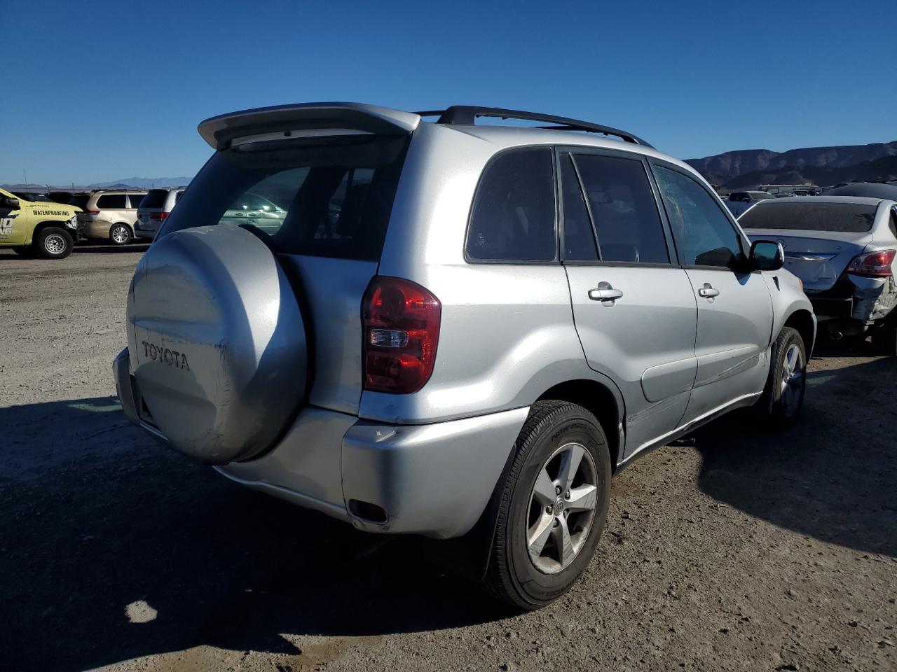 Photo 2 VIN: JTEGD20V150077795 - TOYOTA RAV 4 