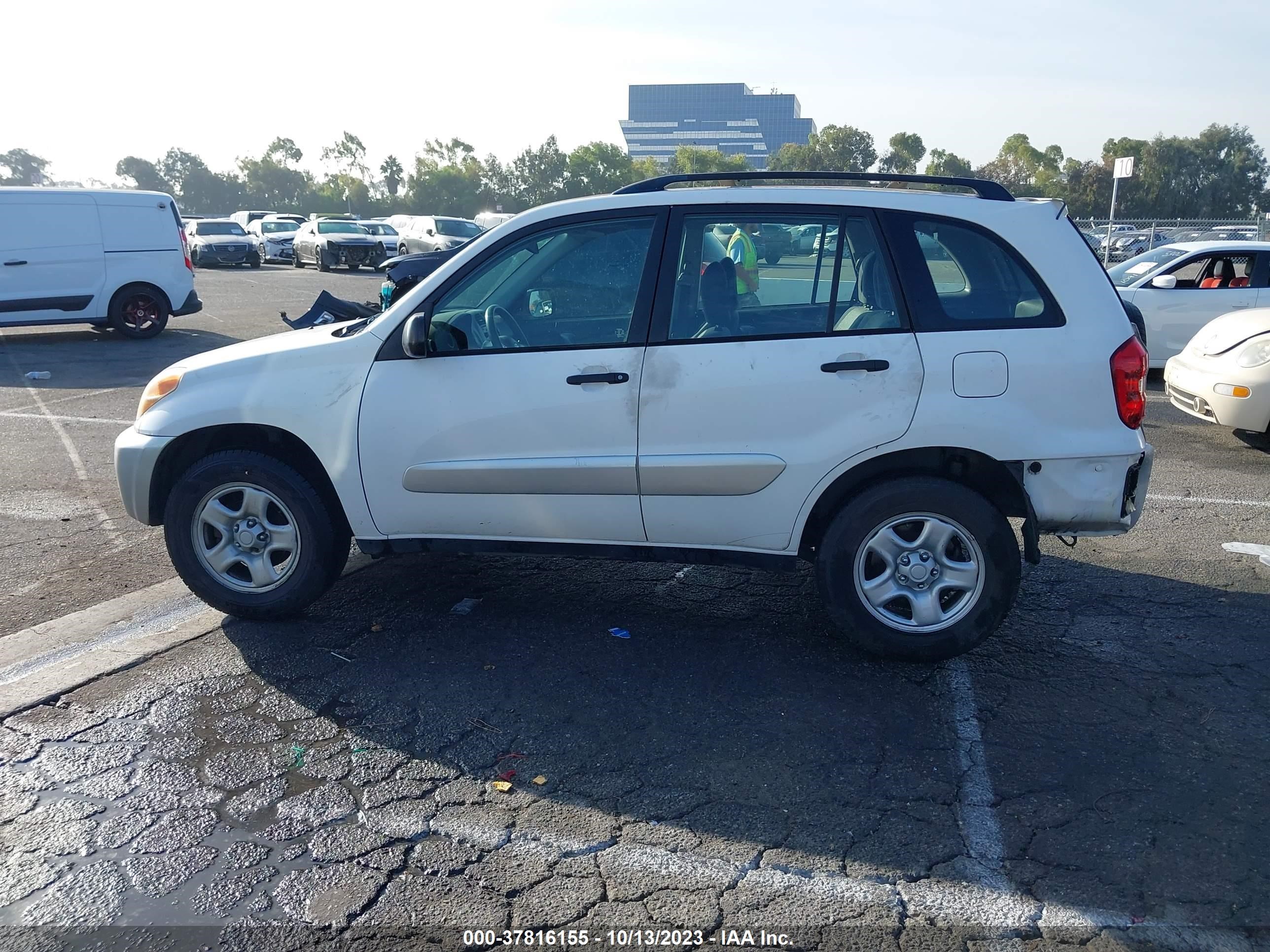 Photo 13 VIN: JTEGD20V250088921 - TOYOTA RAV 4 