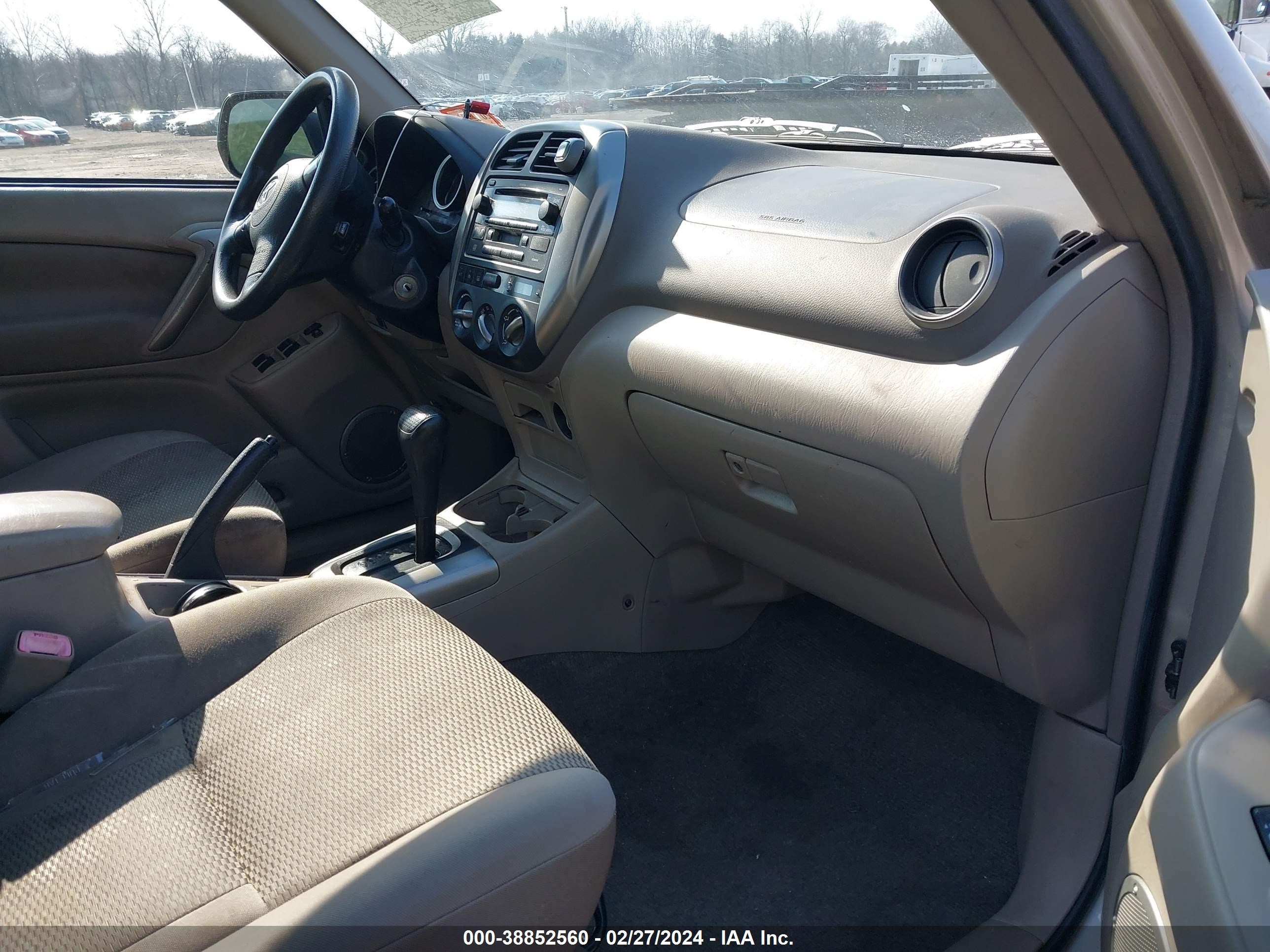 Photo 4 VIN: JTEGD20V450081419 - TOYOTA RAV 4 