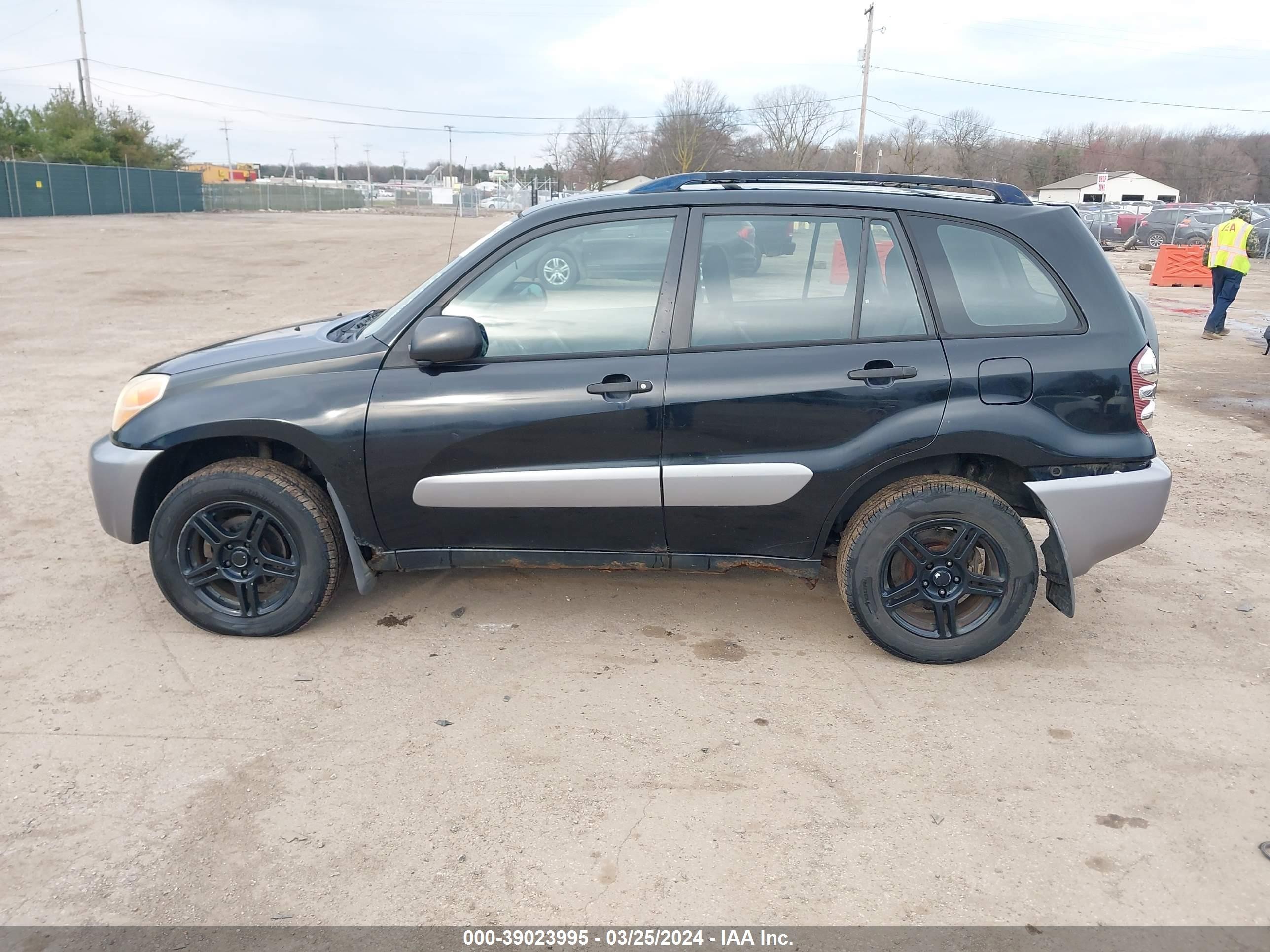 Photo 13 VIN: JTEGD20V940037608 - TOYOTA RAV 4 