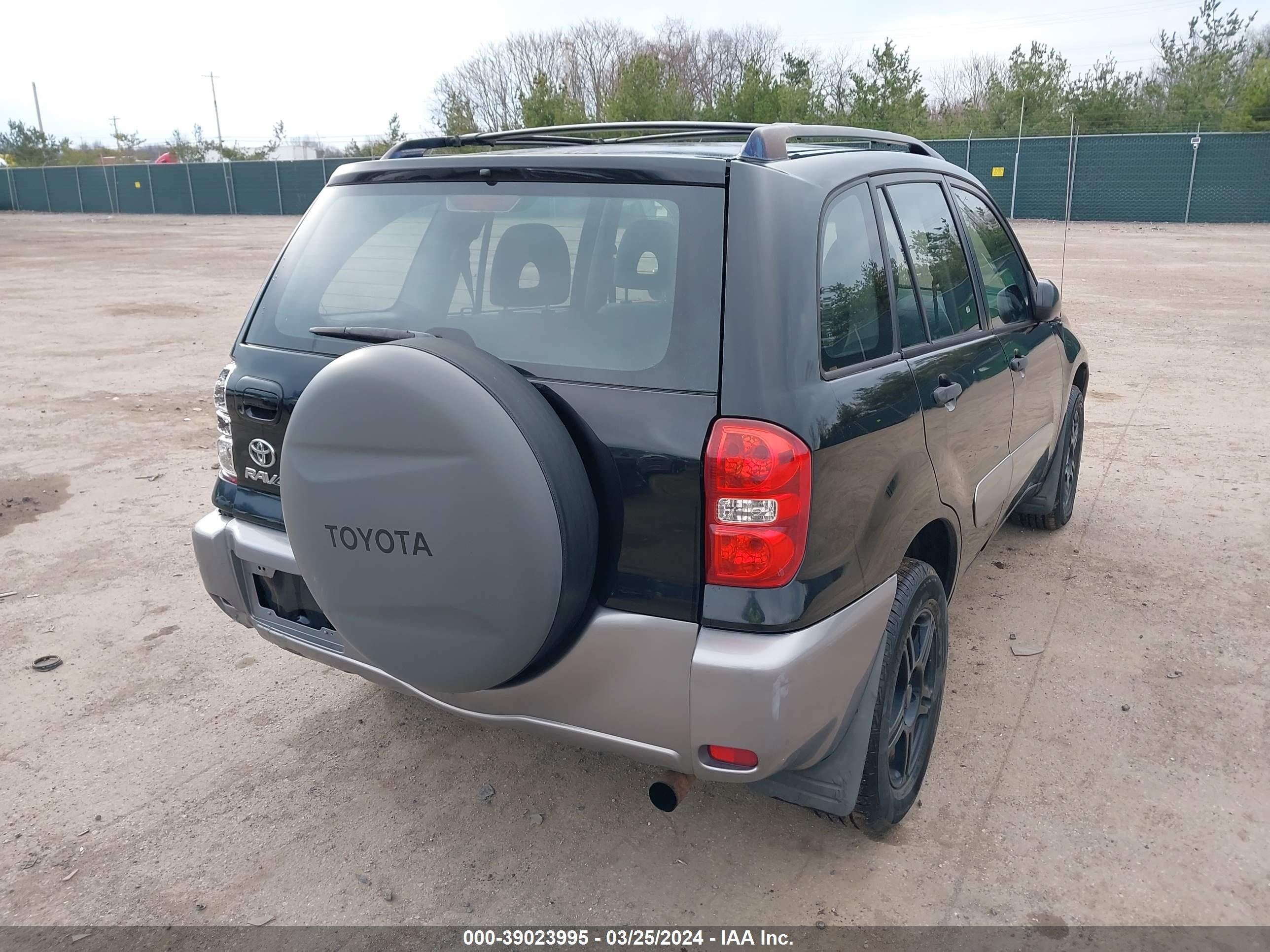 Photo 3 VIN: JTEGD20V940037608 - TOYOTA RAV 4 