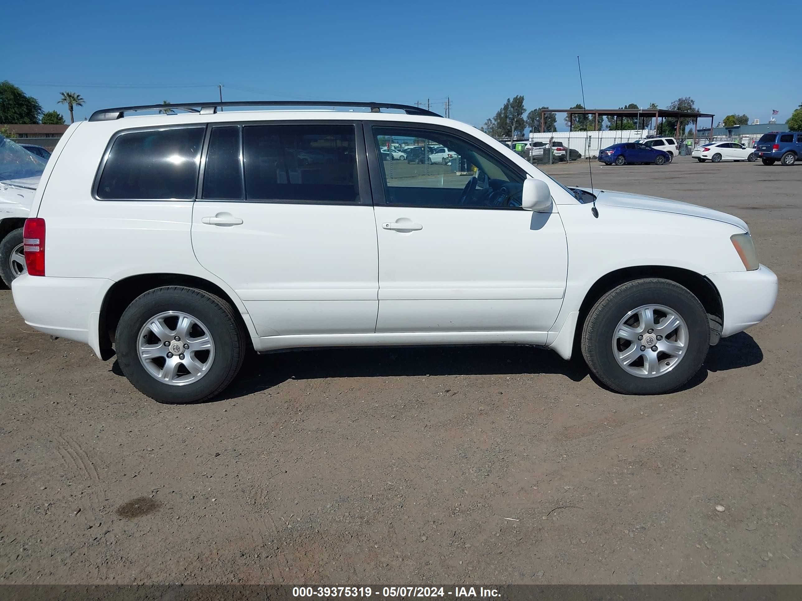 Photo 12 VIN: JTEGF21A320052026 - TOYOTA HIGHLANDER 