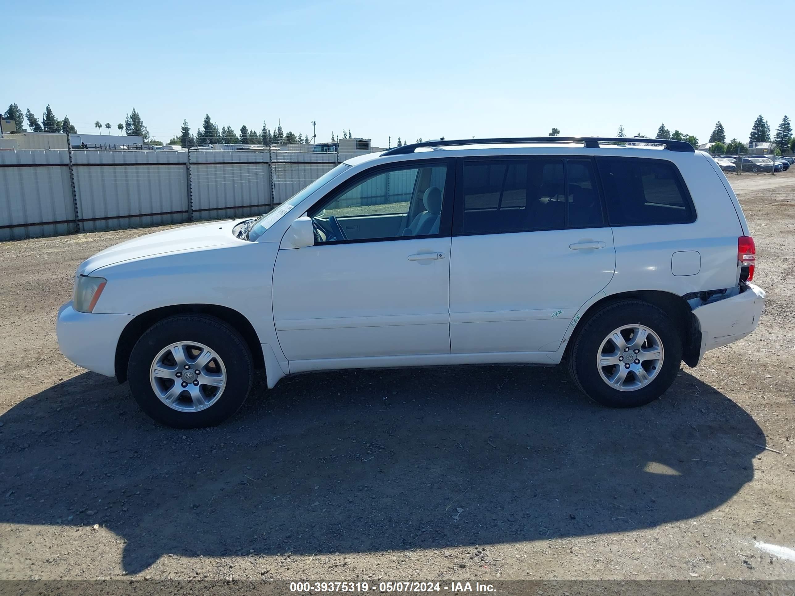 Photo 13 VIN: JTEGF21A320052026 - TOYOTA HIGHLANDER 