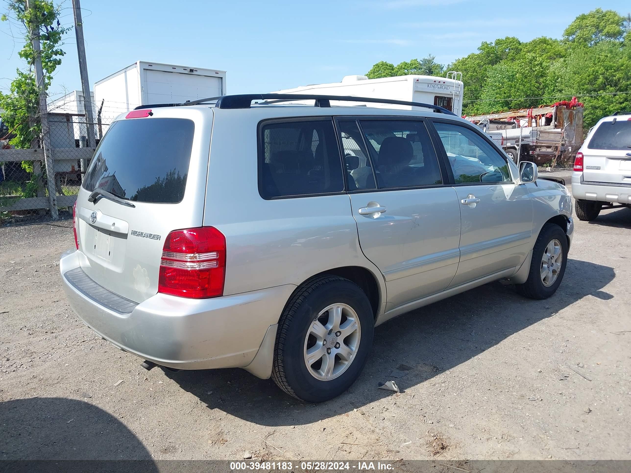 Photo 3 VIN: JTEGF21A430115863 - TOYOTA HIGHLANDER 