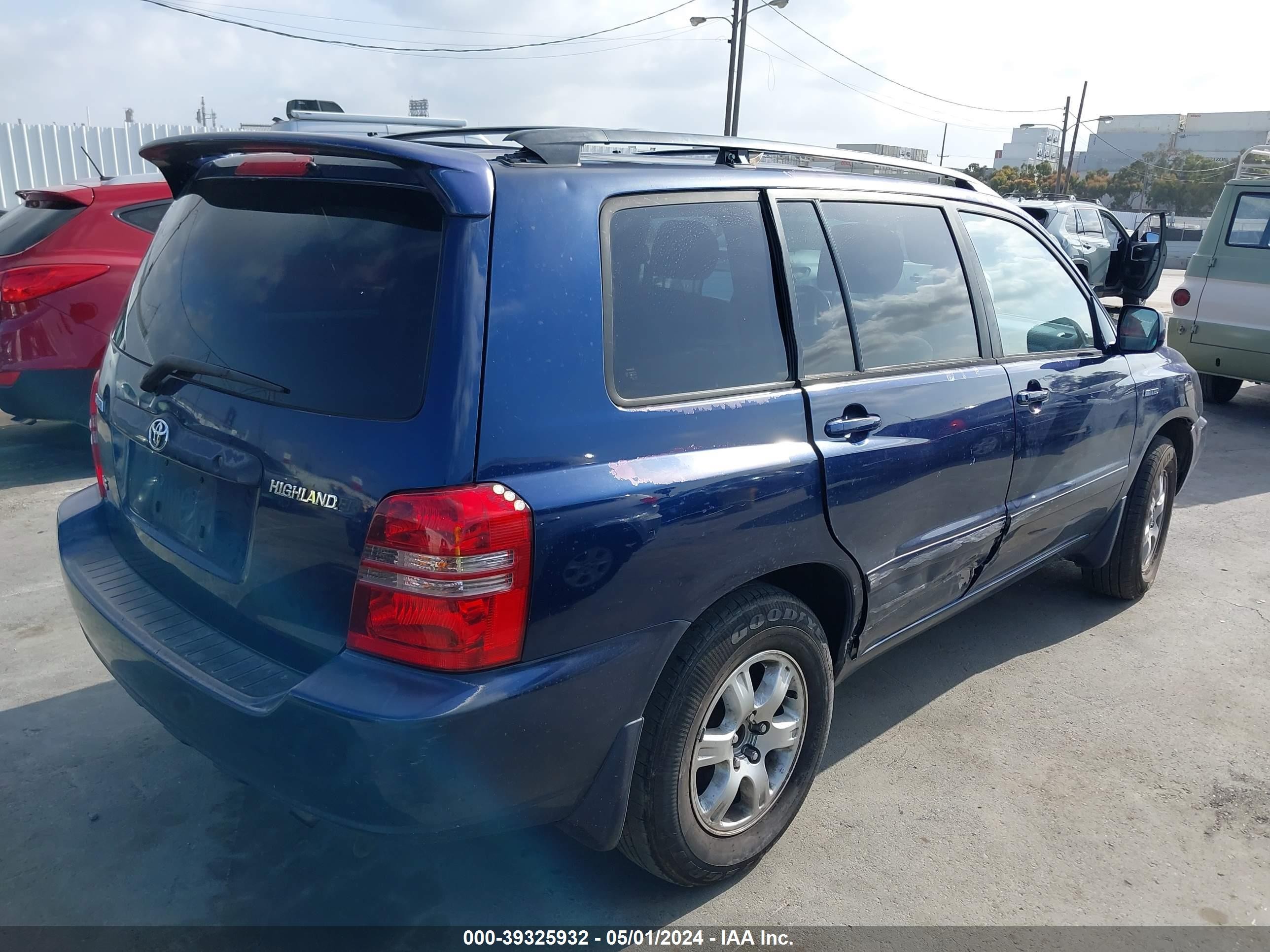 Photo 3 VIN: JTEGF21A720031440 - TOYOTA HIGHLANDER 