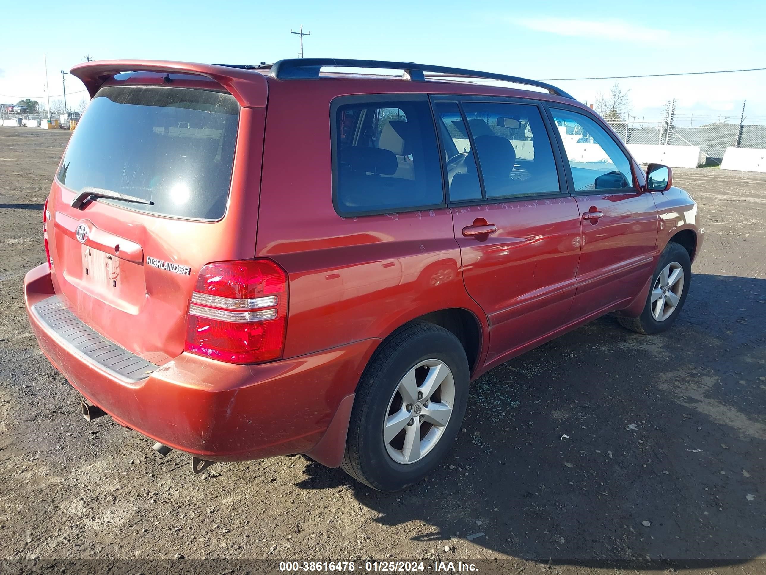 Photo 3 VIN: JTEGF21A830116157 - TOYOTA HIGHLANDER 