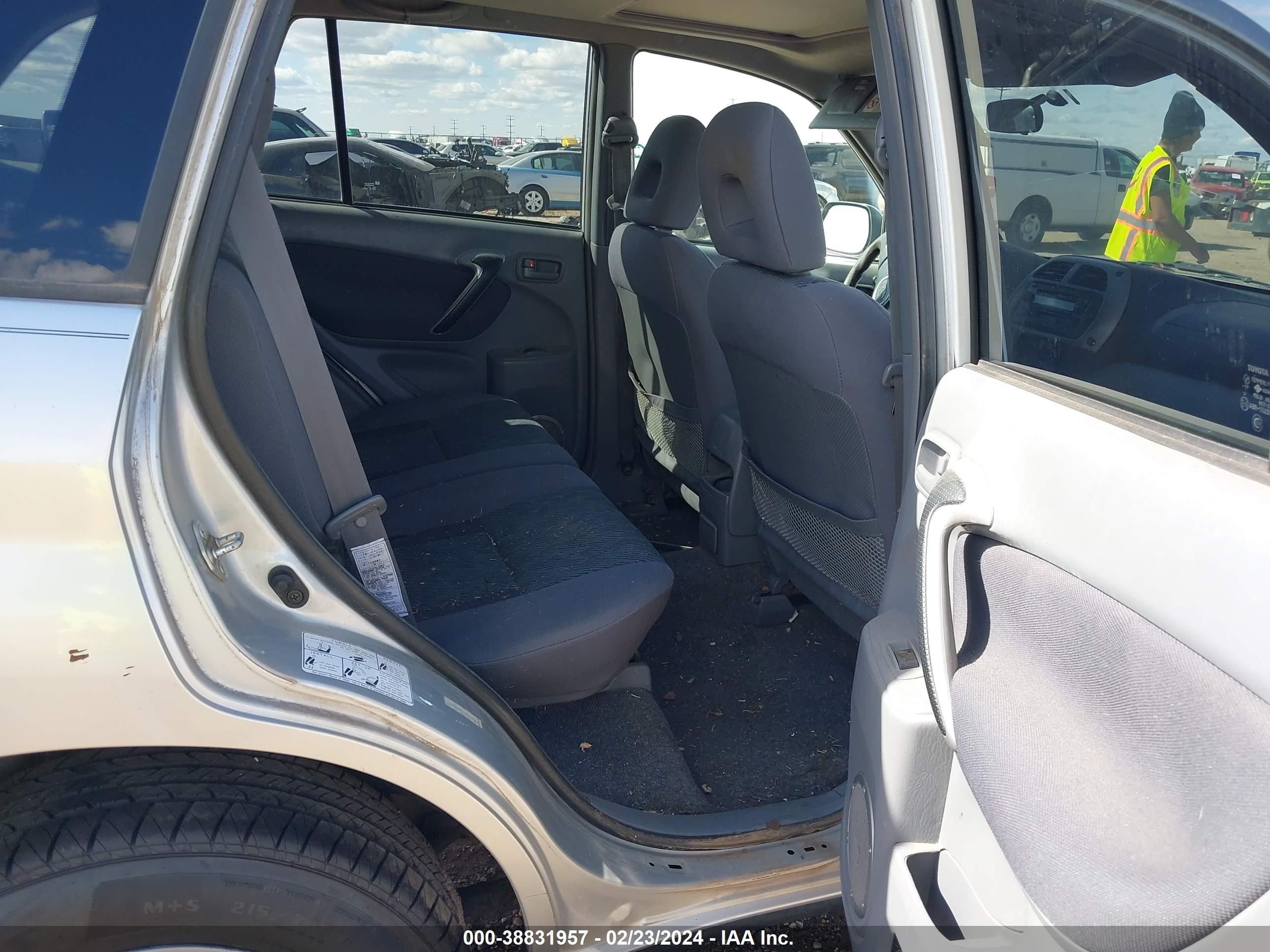 Photo 7 VIN: JTEGH20V130115849 - TOYOTA RAV 4 